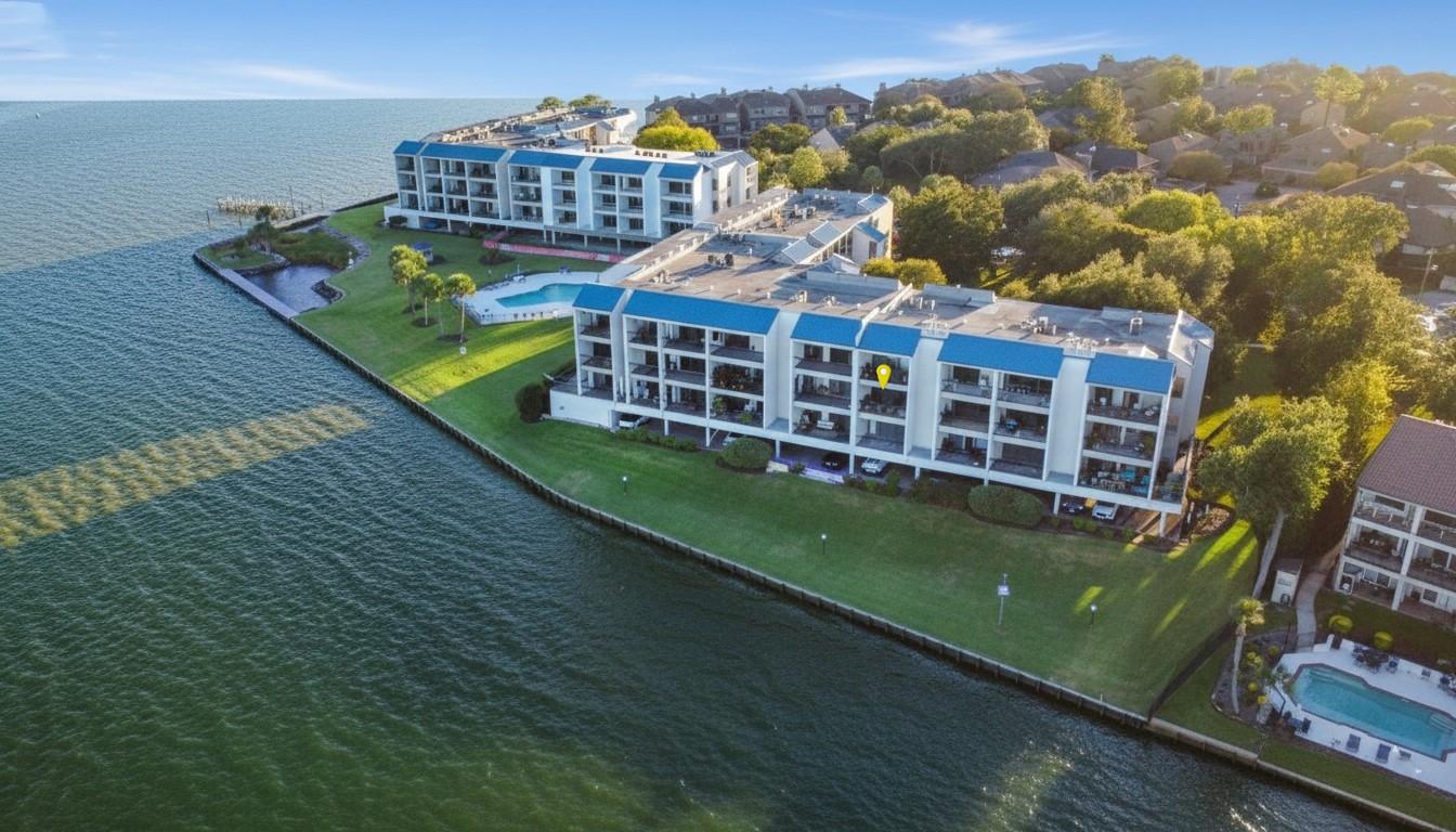 351 Lakeside Lane # 204