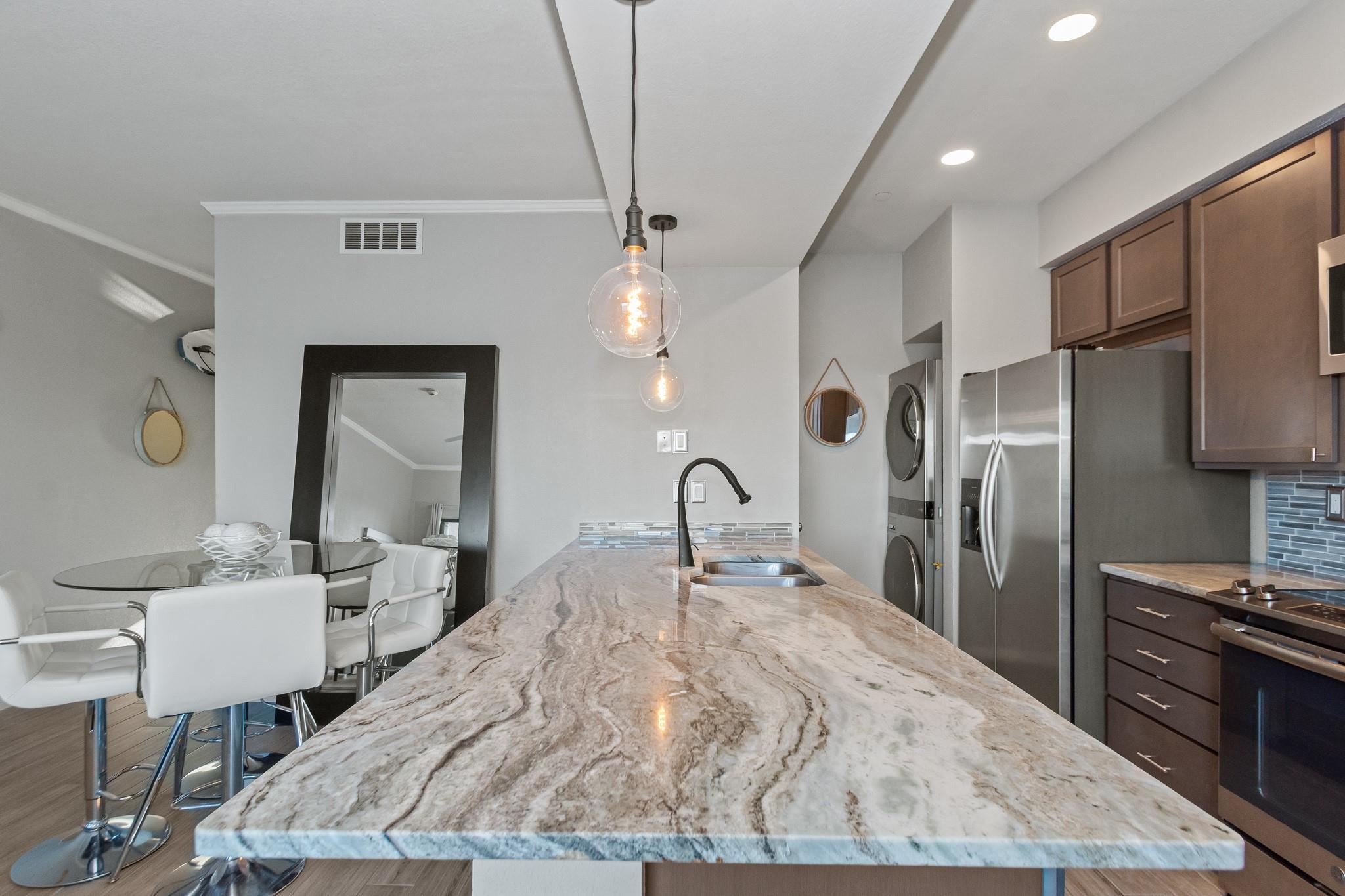 351 Lakeside Lane # 204