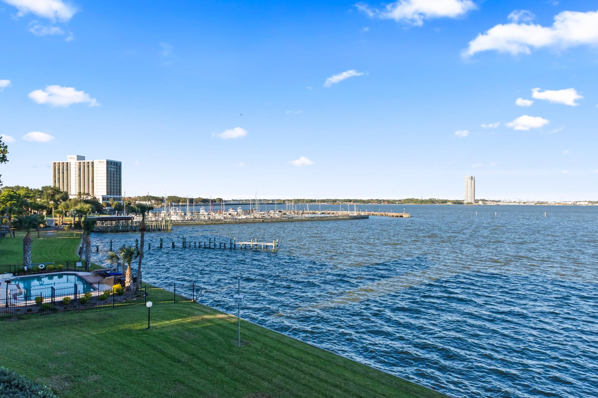 351 Lakeside Lane # 204