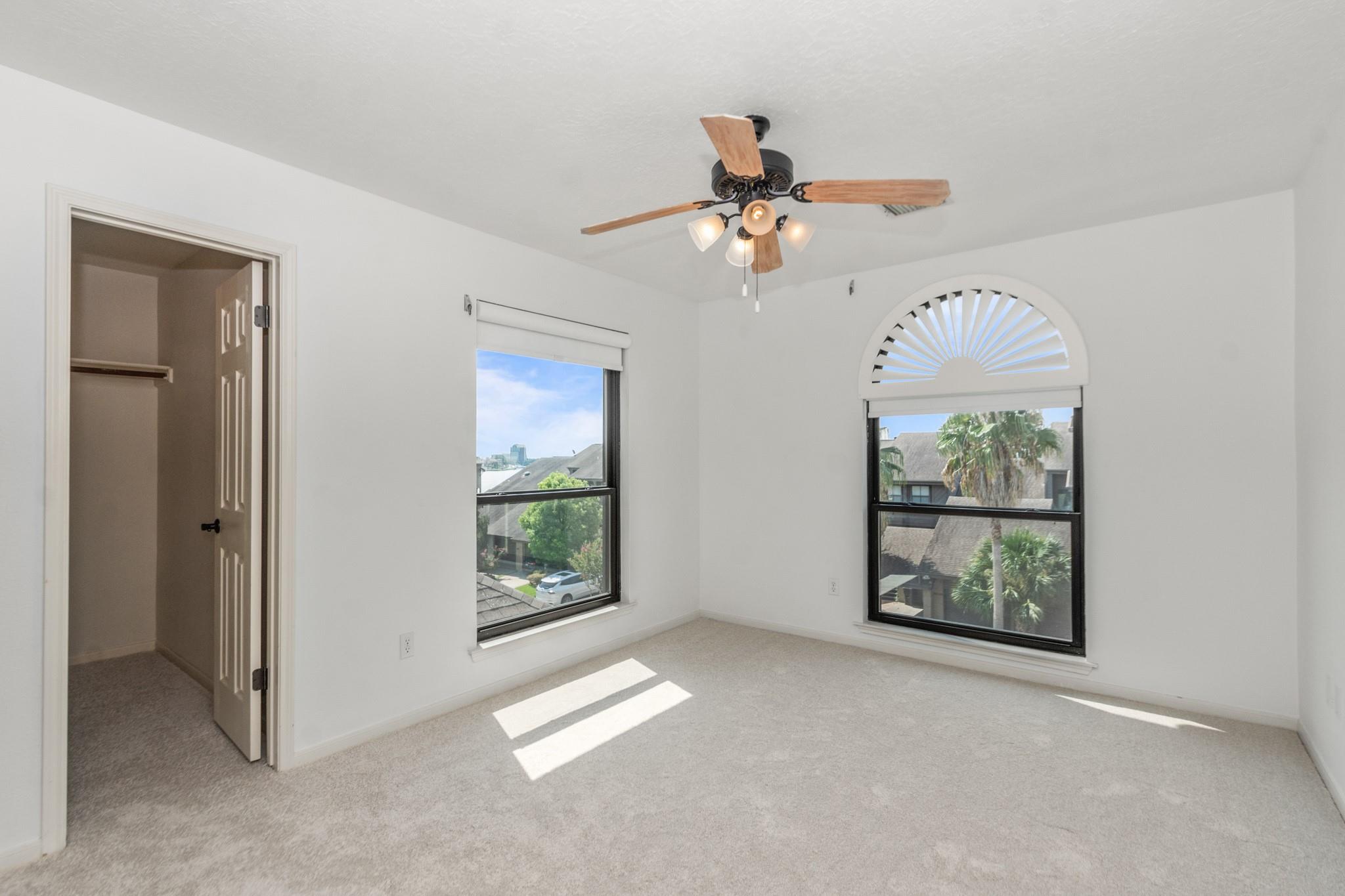 2729 Lighthouse Drive