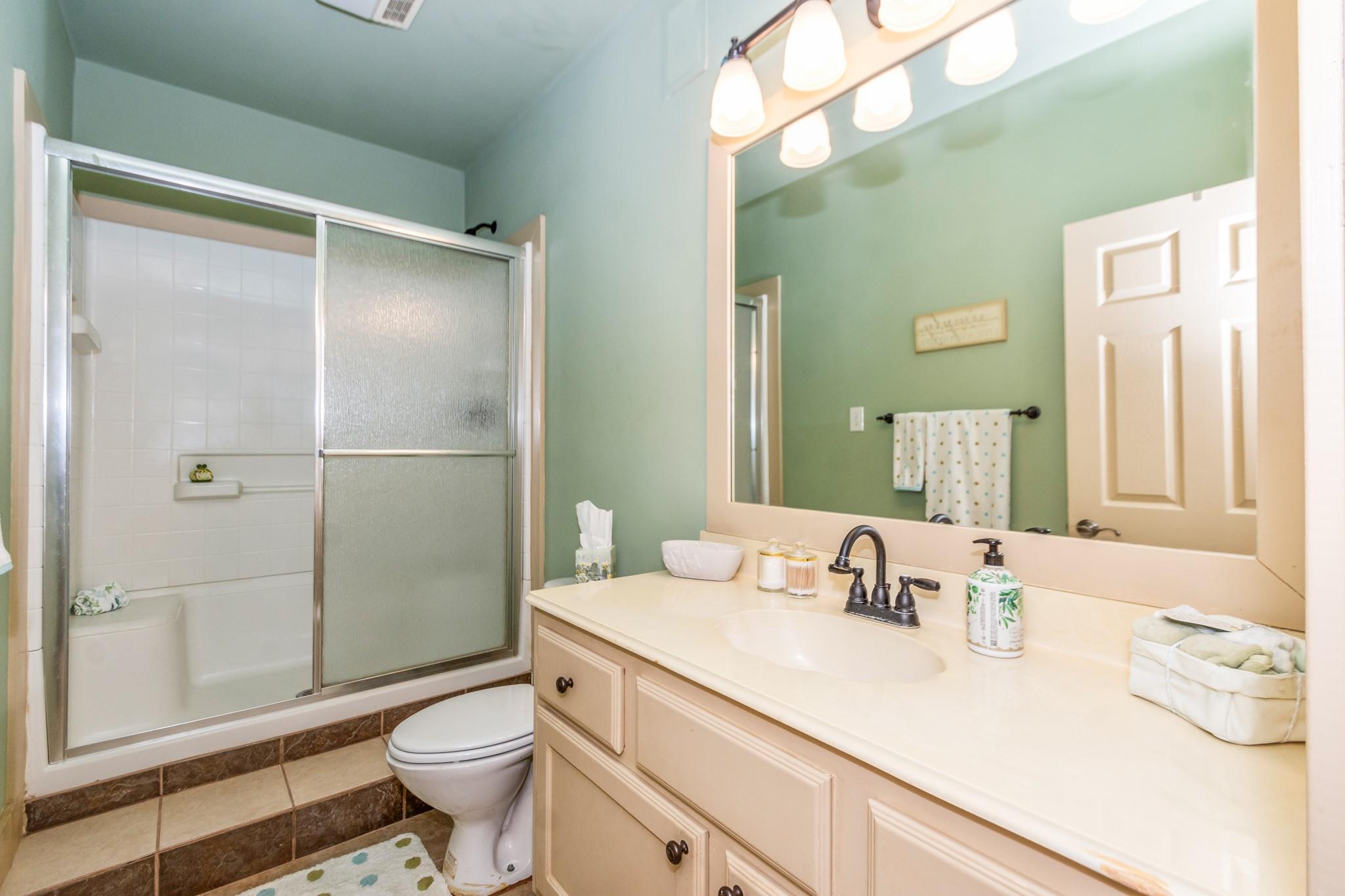 2729 Lighthouse Drive