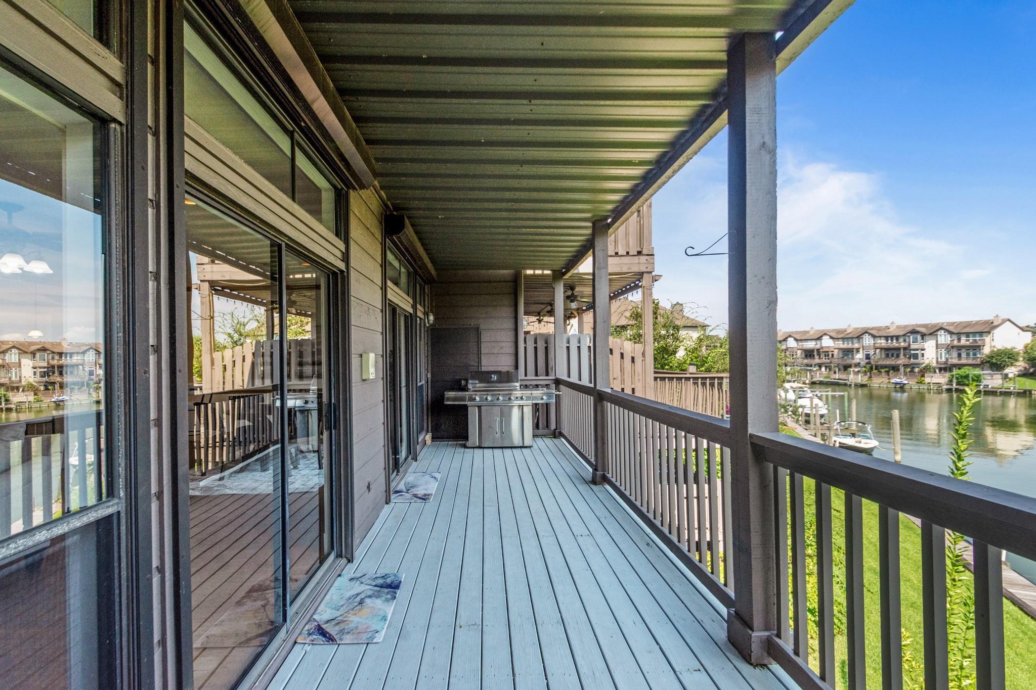 2729 Lighthouse Drive