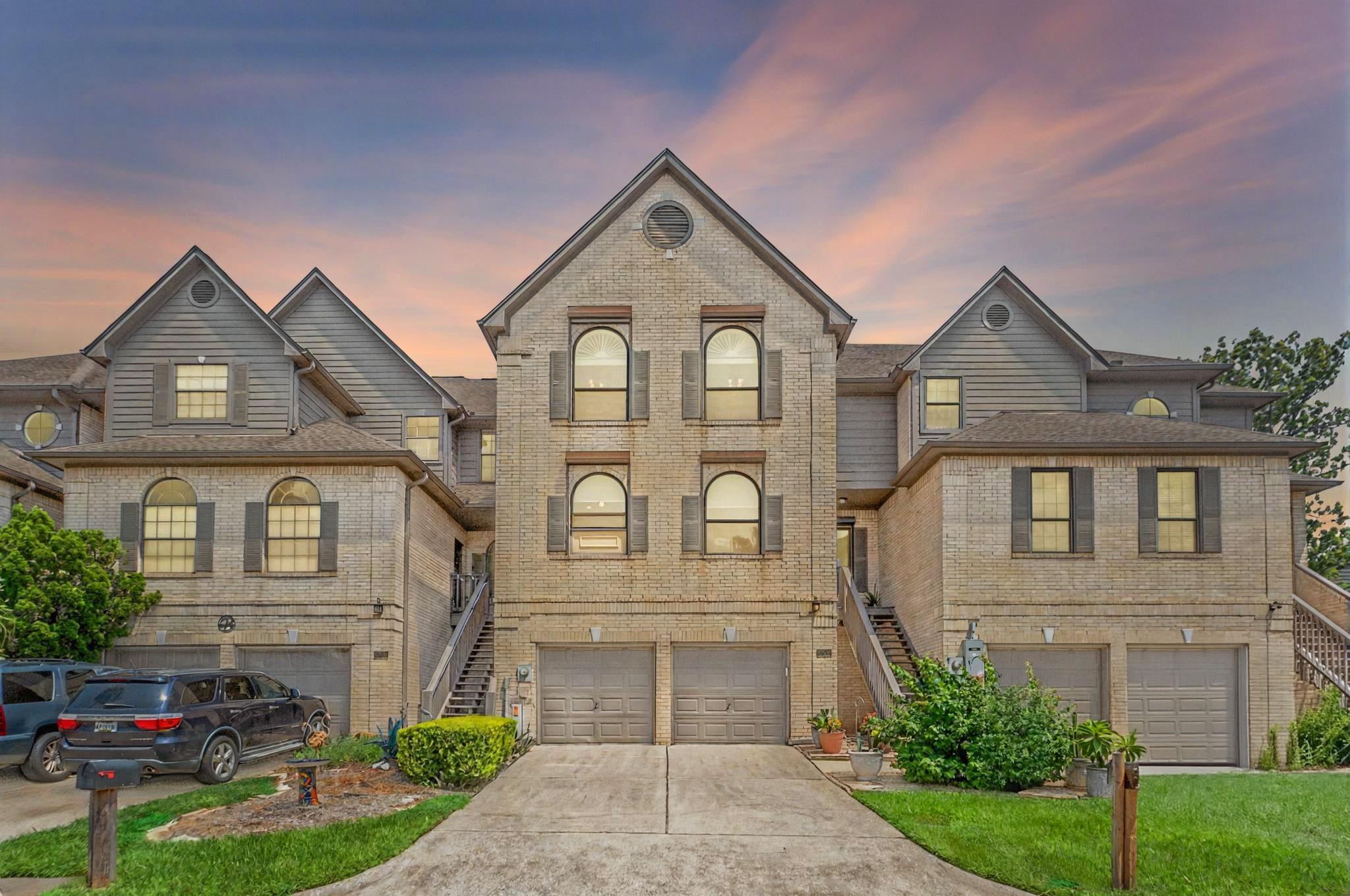 2729 Lighthouse Drive