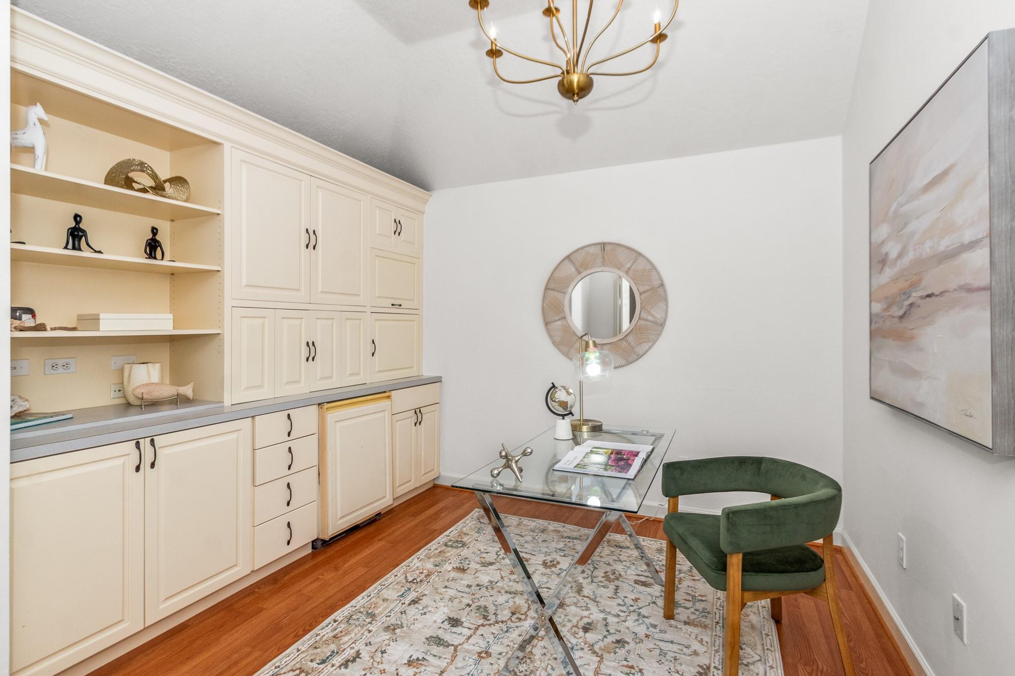 2729 Lighthouse Drive