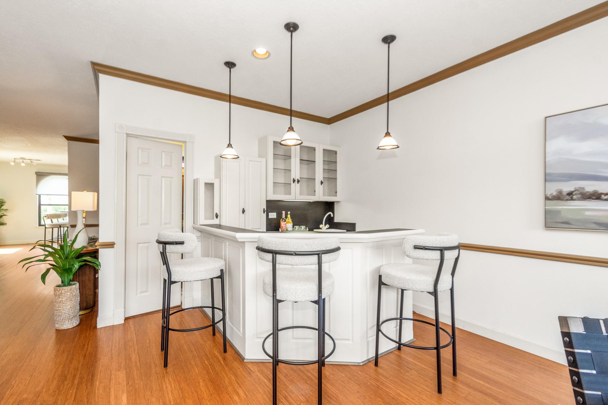 2729 Lighthouse Drive