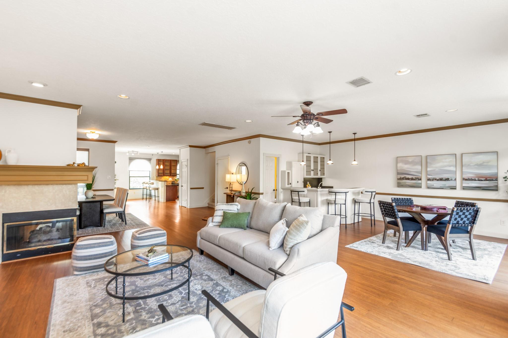 2729 Lighthouse Drive