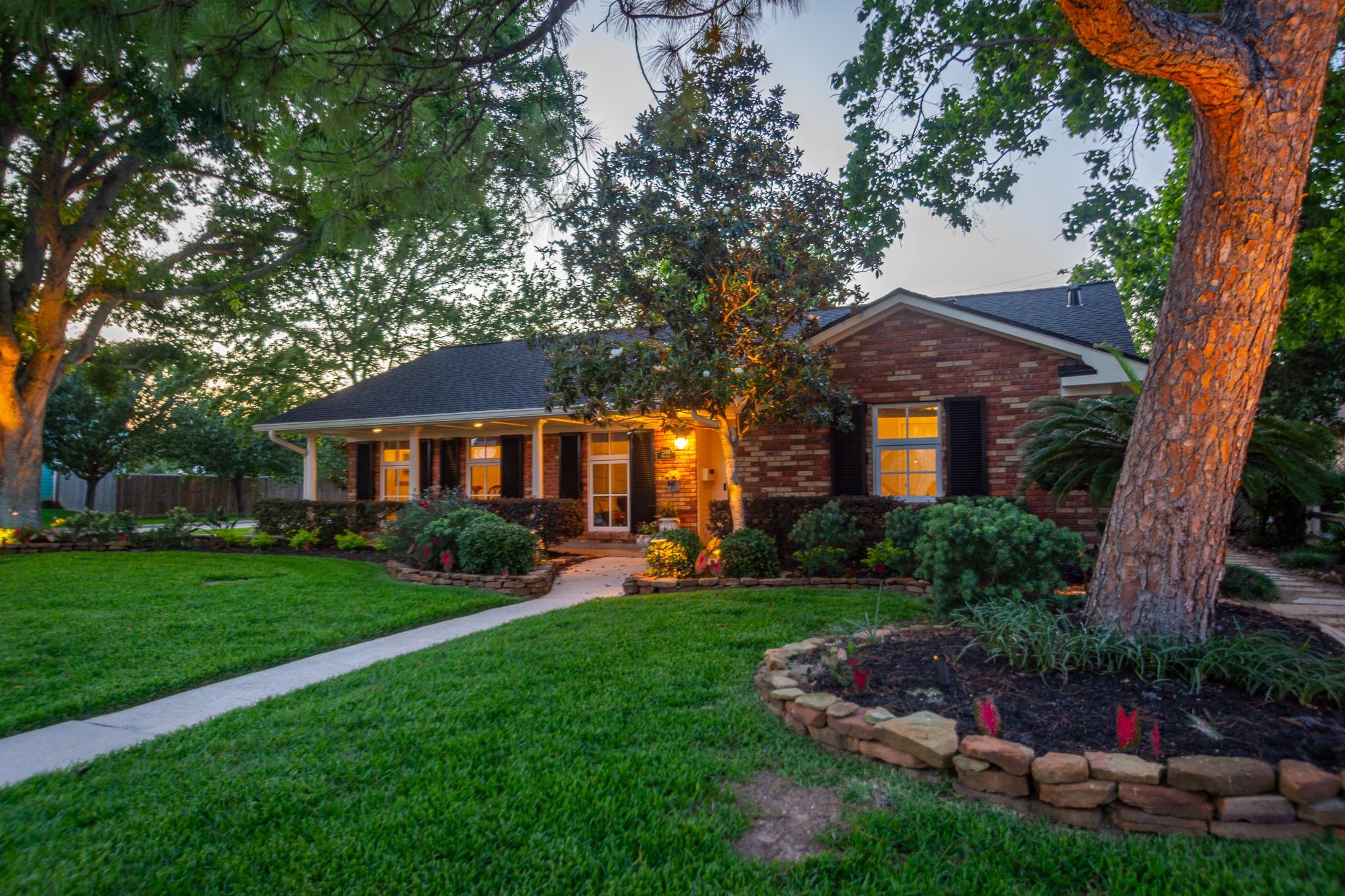 2503 Baycrest Drive