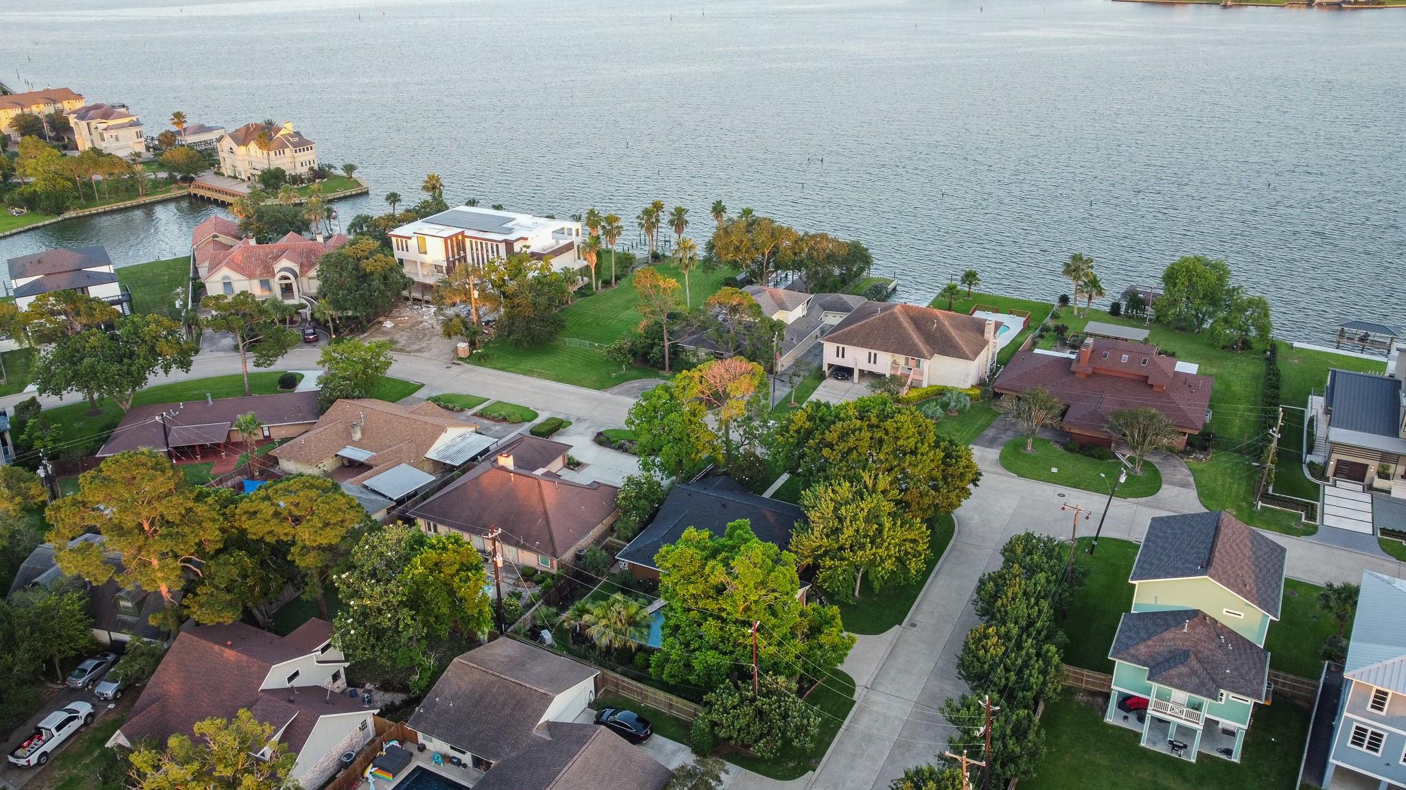 2503 Baycrest Drive