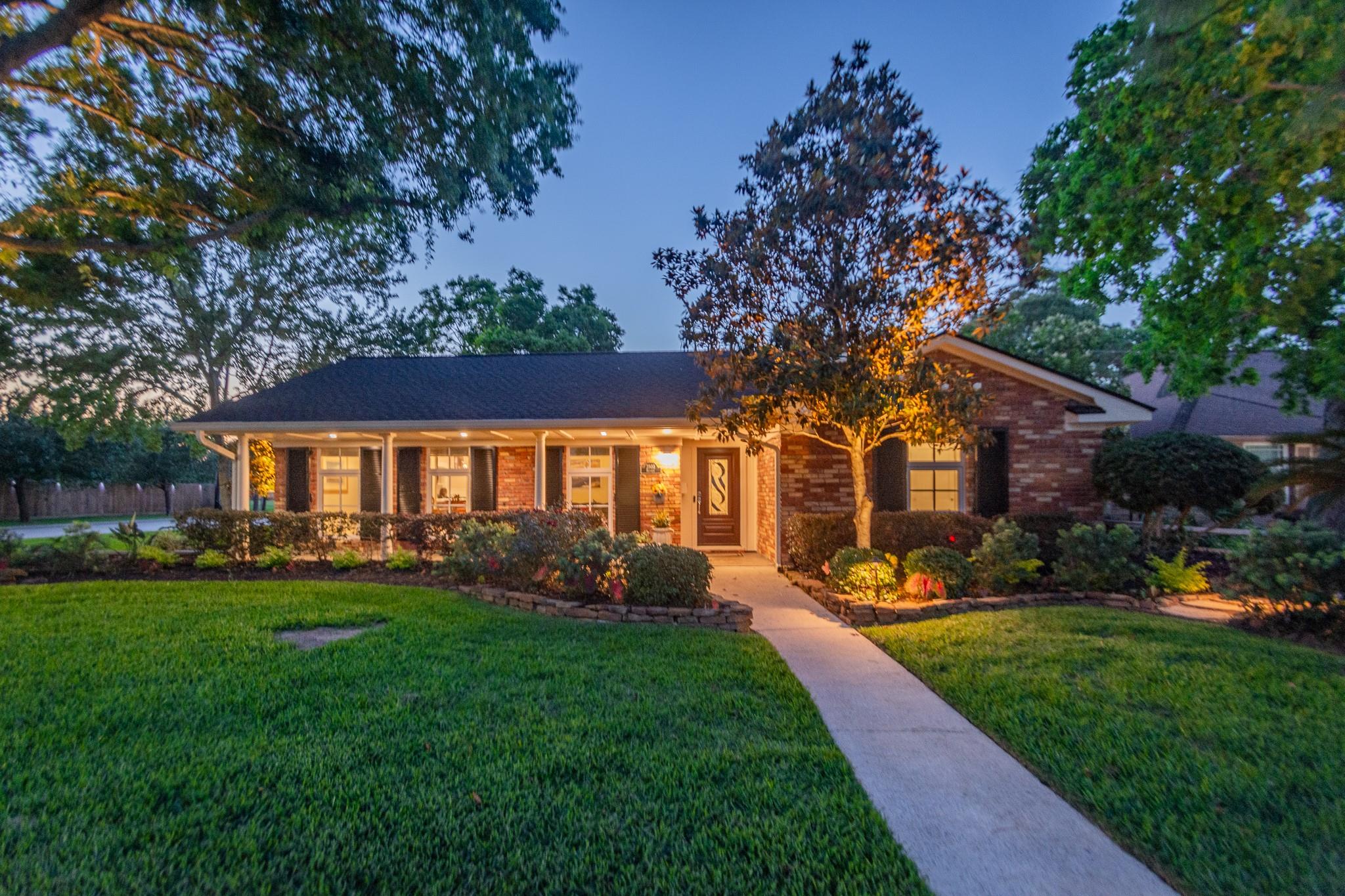 2503 Baycrest Drive