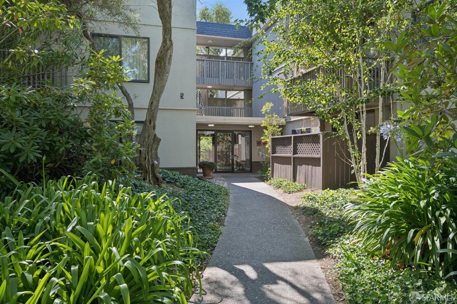 5206 Shelter Creek Lane