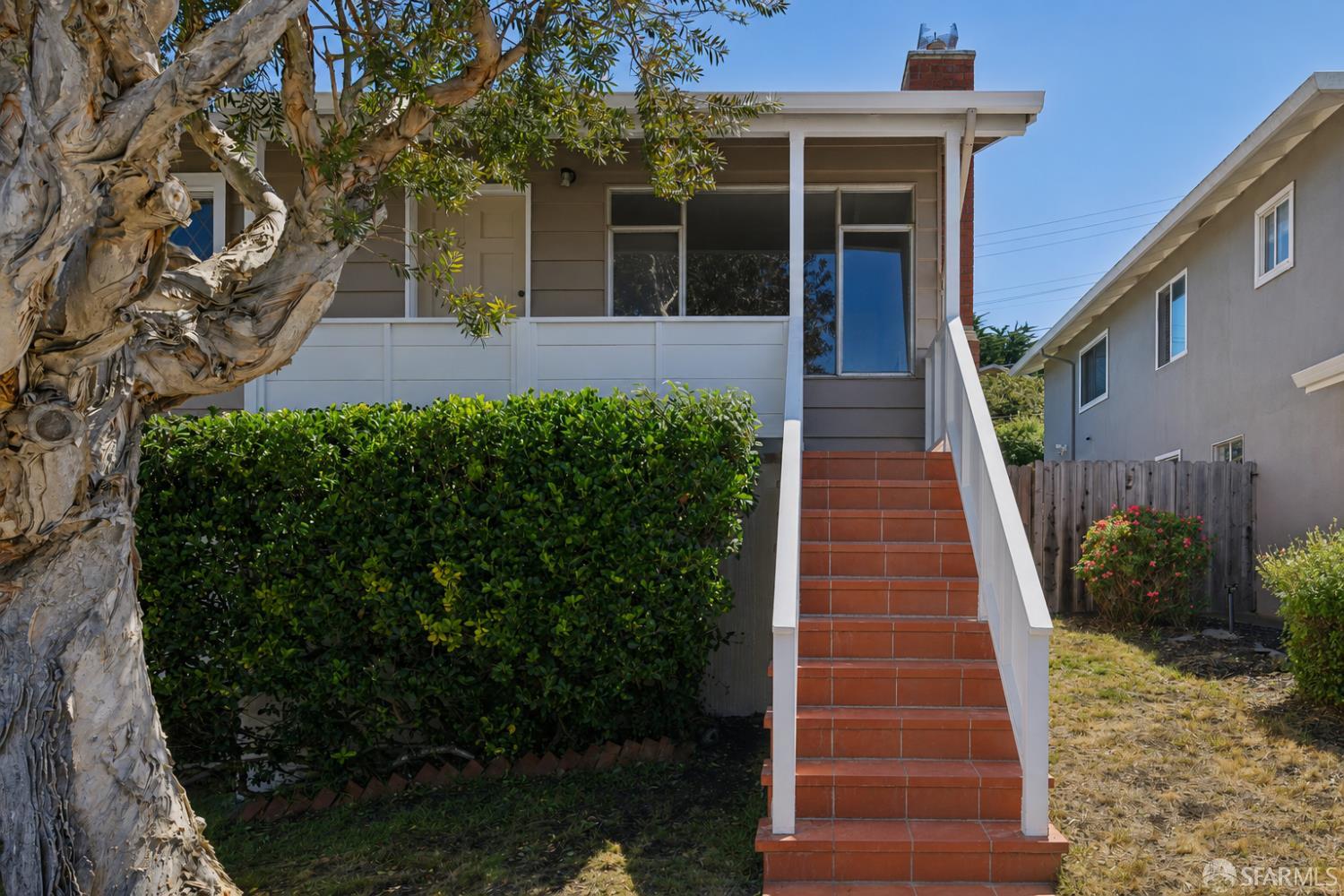 3940 Moulton Drive