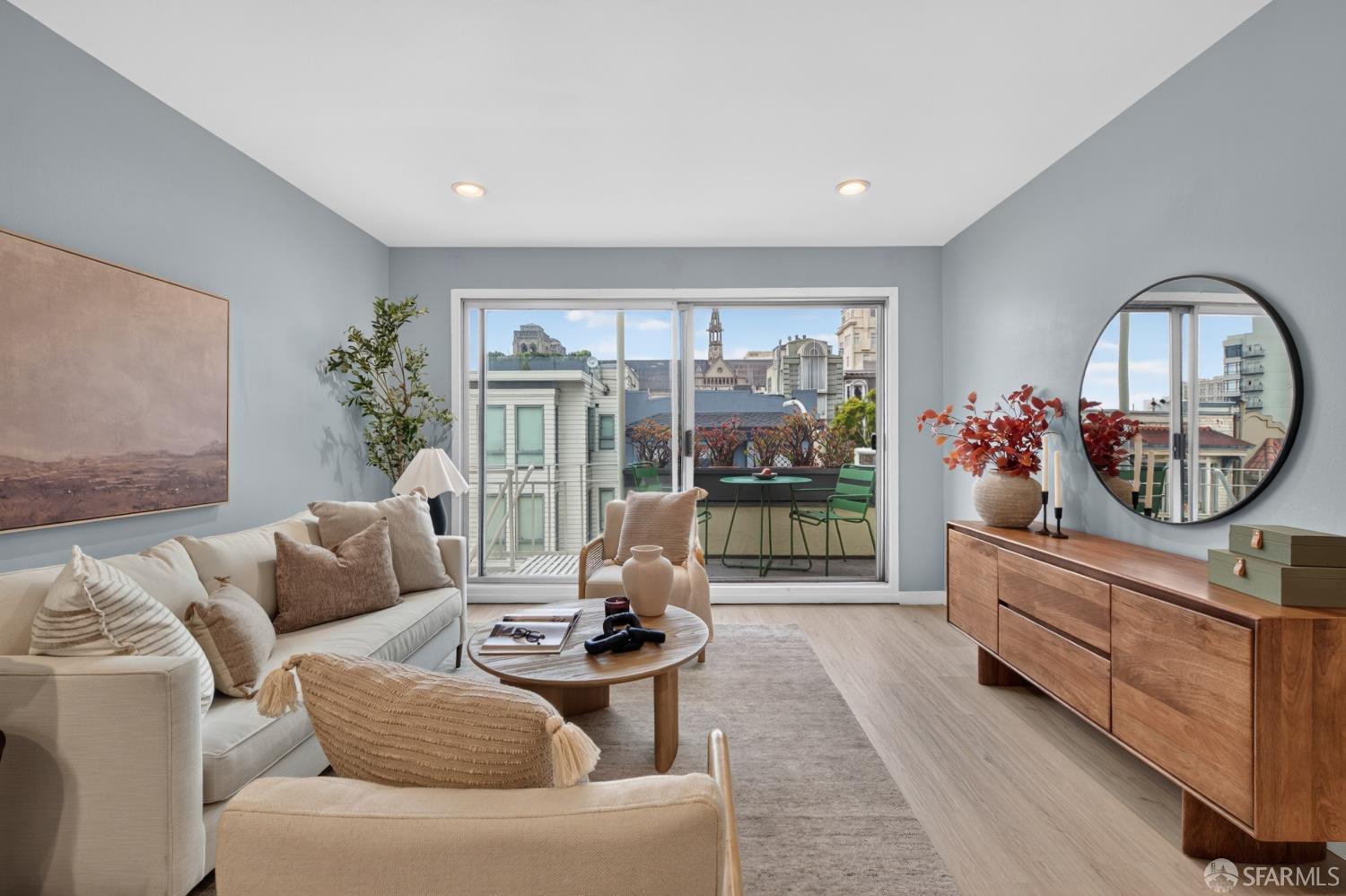 1260 Clay Street # 302