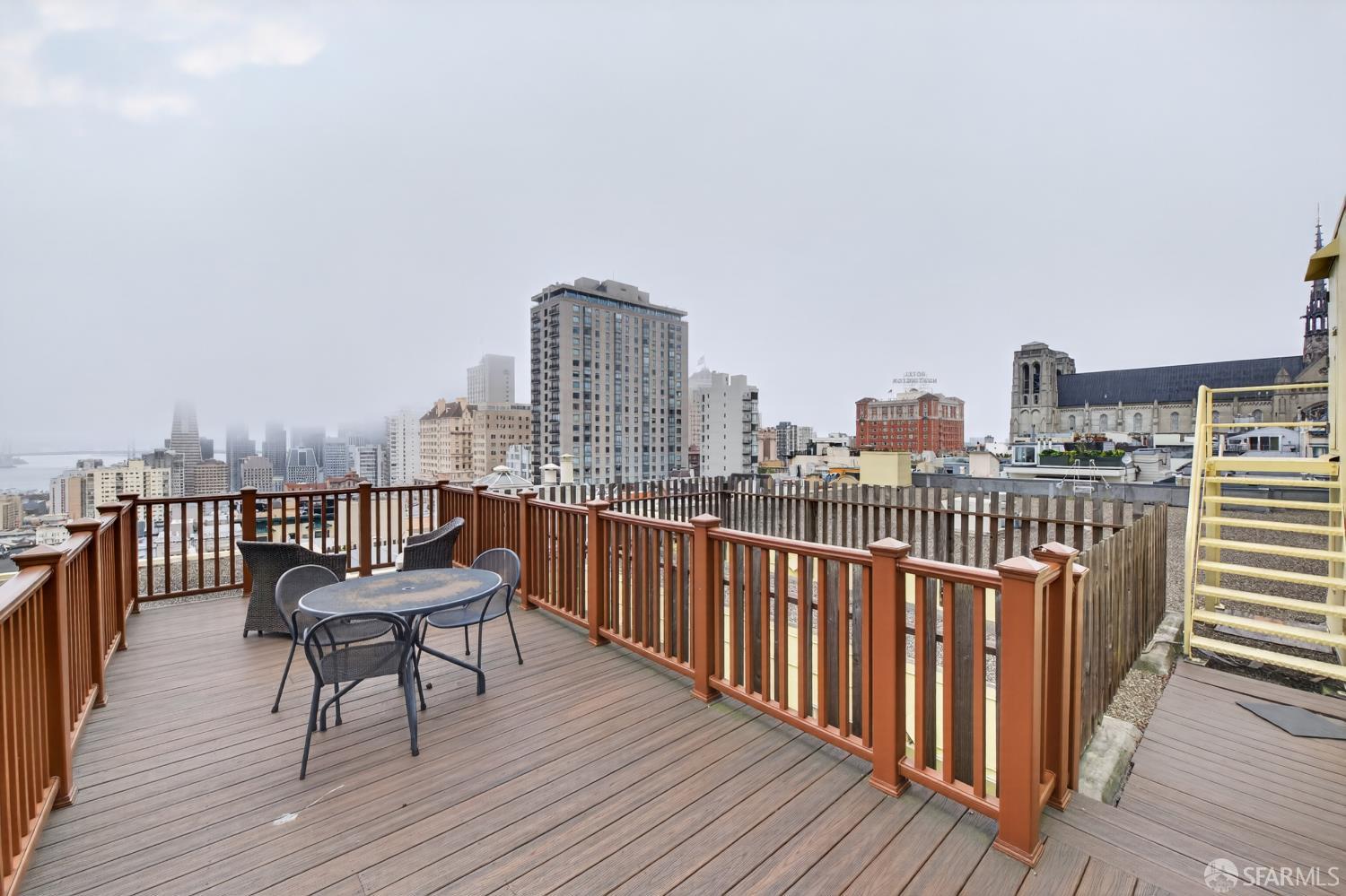 1260 Clay Street # 302