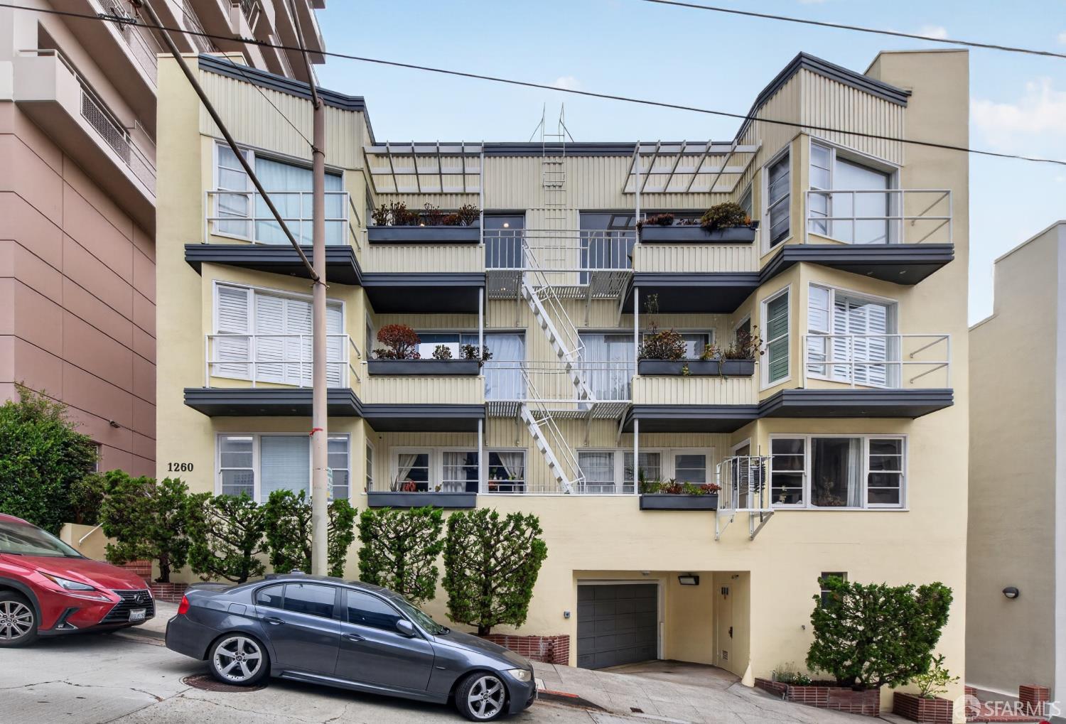 1260 Clay Street # 302
