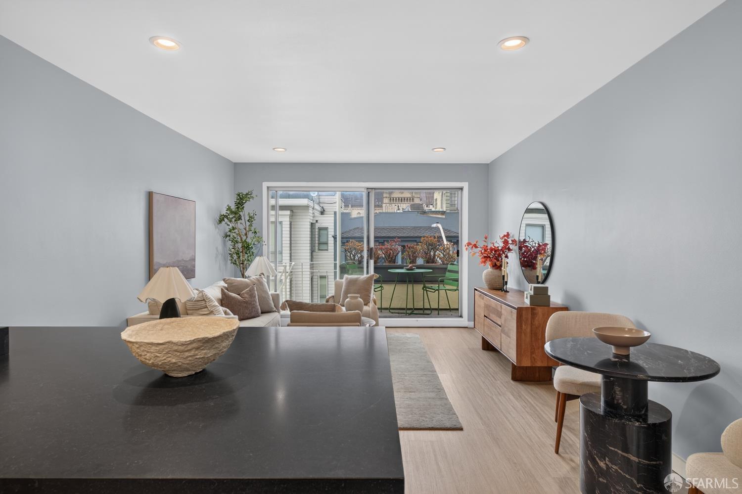 1260 Clay Street # 302