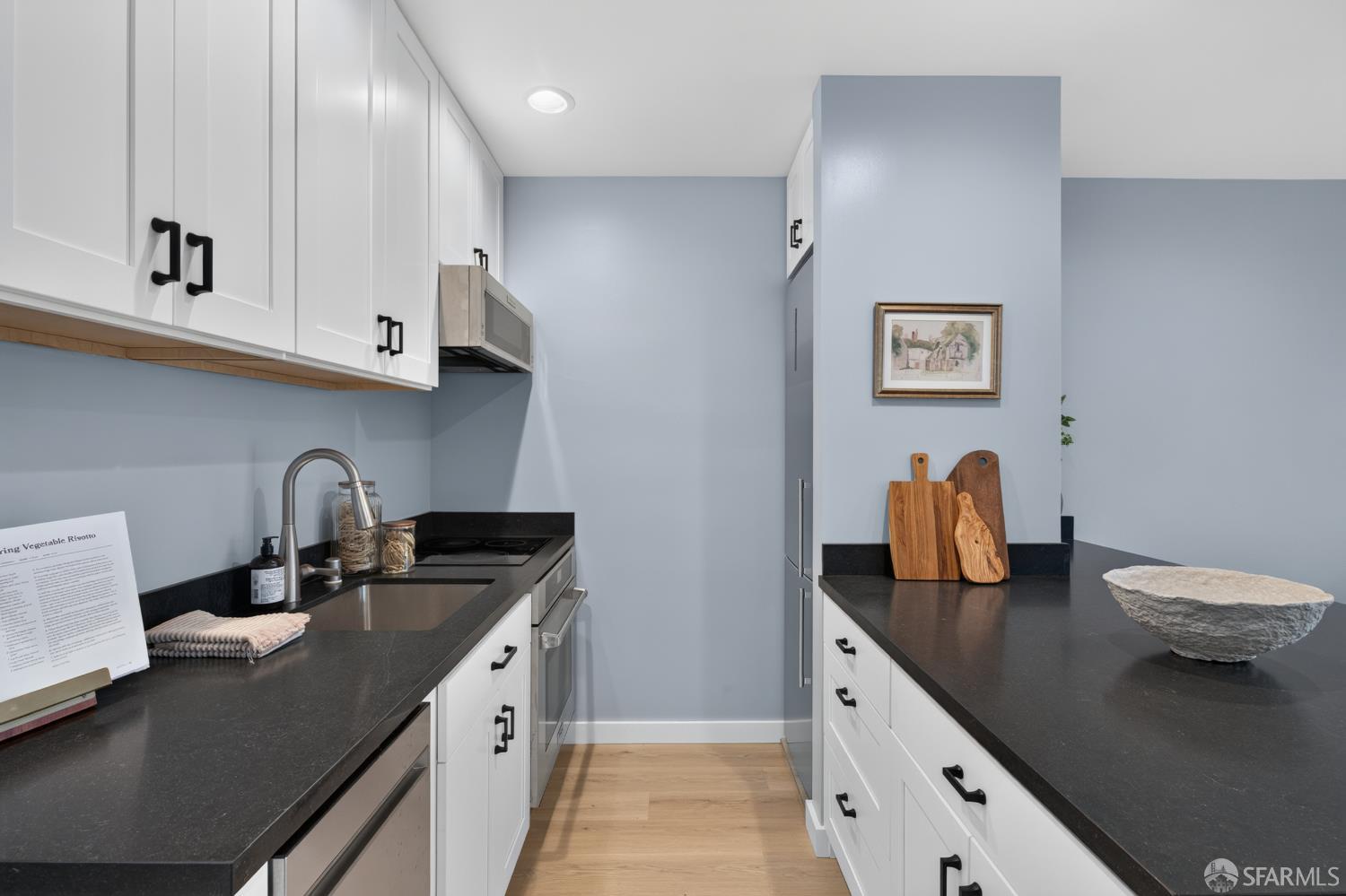 1260 Clay Street # 302