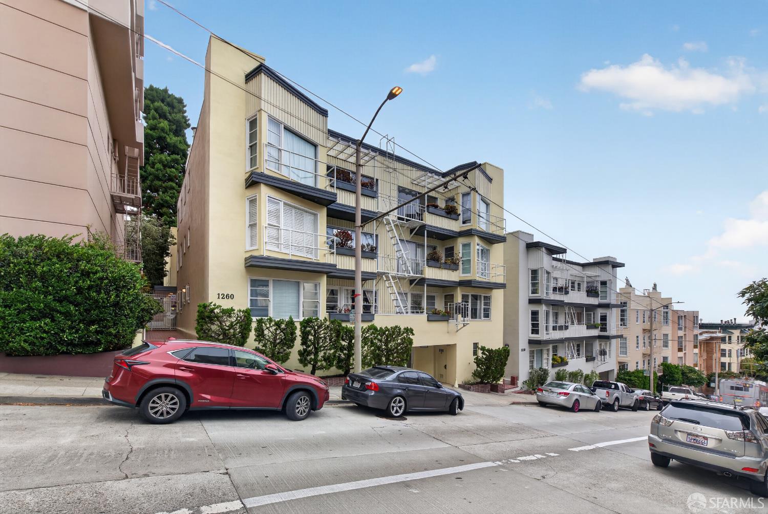 1260 Clay Street # 302