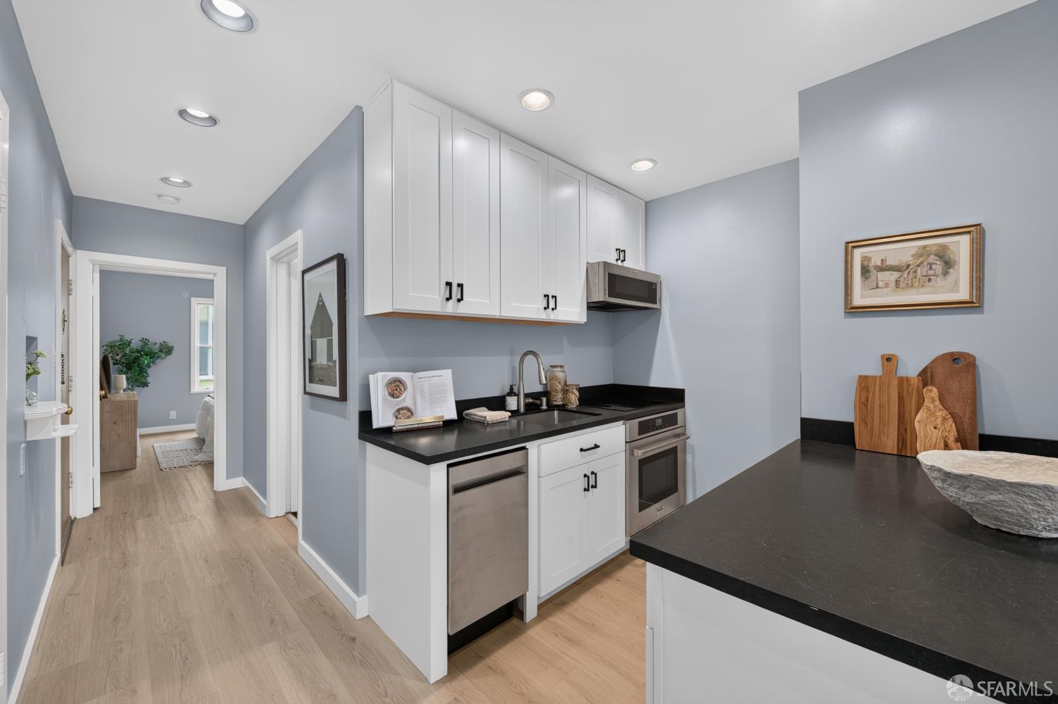 1260 Clay Street # 302