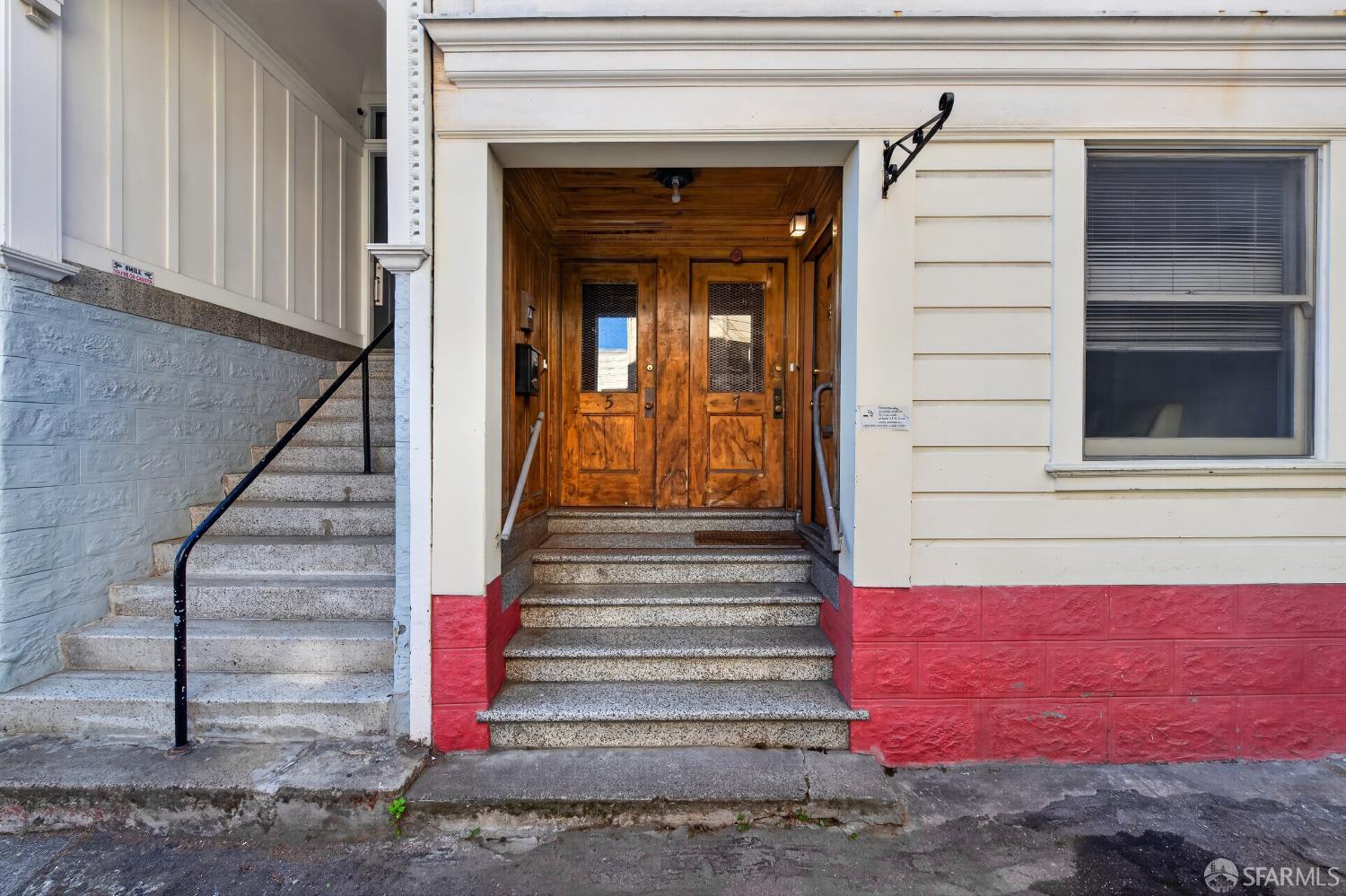 5-7 Winter Place