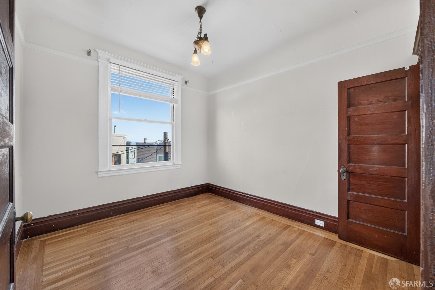 5-7 Winter Place