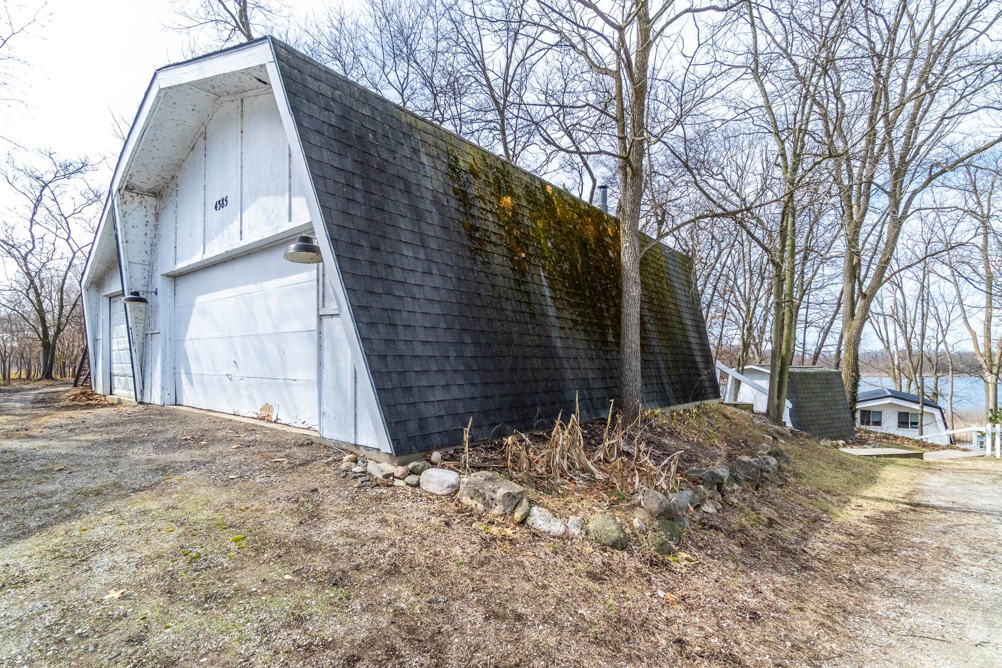 4385 W Orland Road