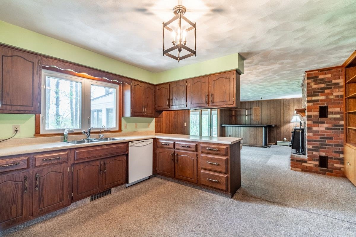 120 W Bellefontaine Road