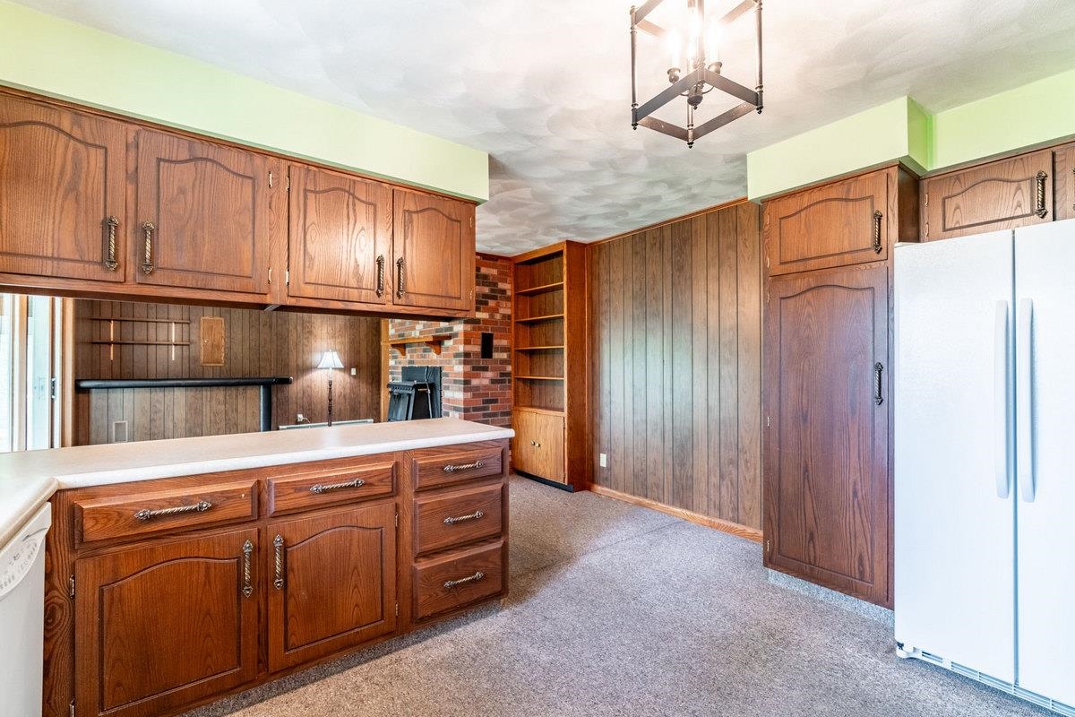 120 W Bellefontaine Road