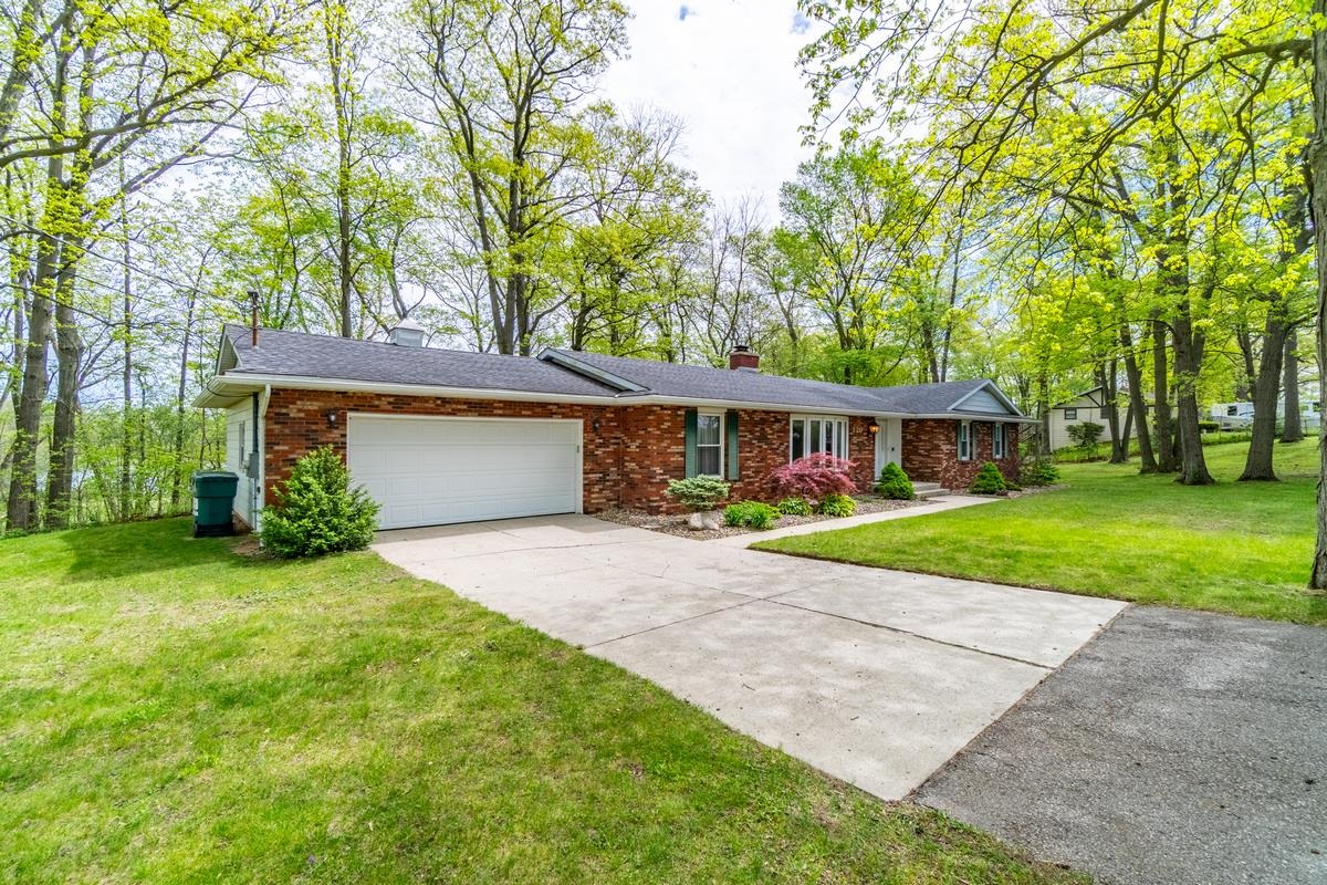 120 W Bellefontaine Road