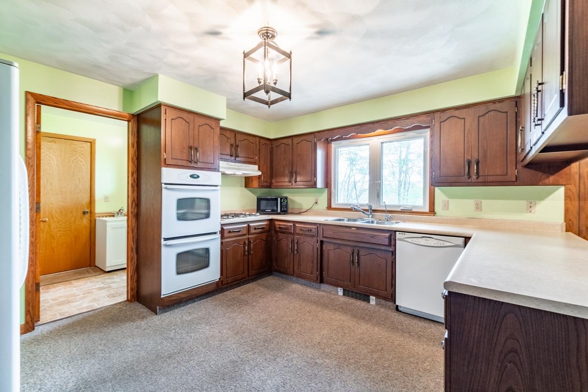 120 W Bellefontaine Road