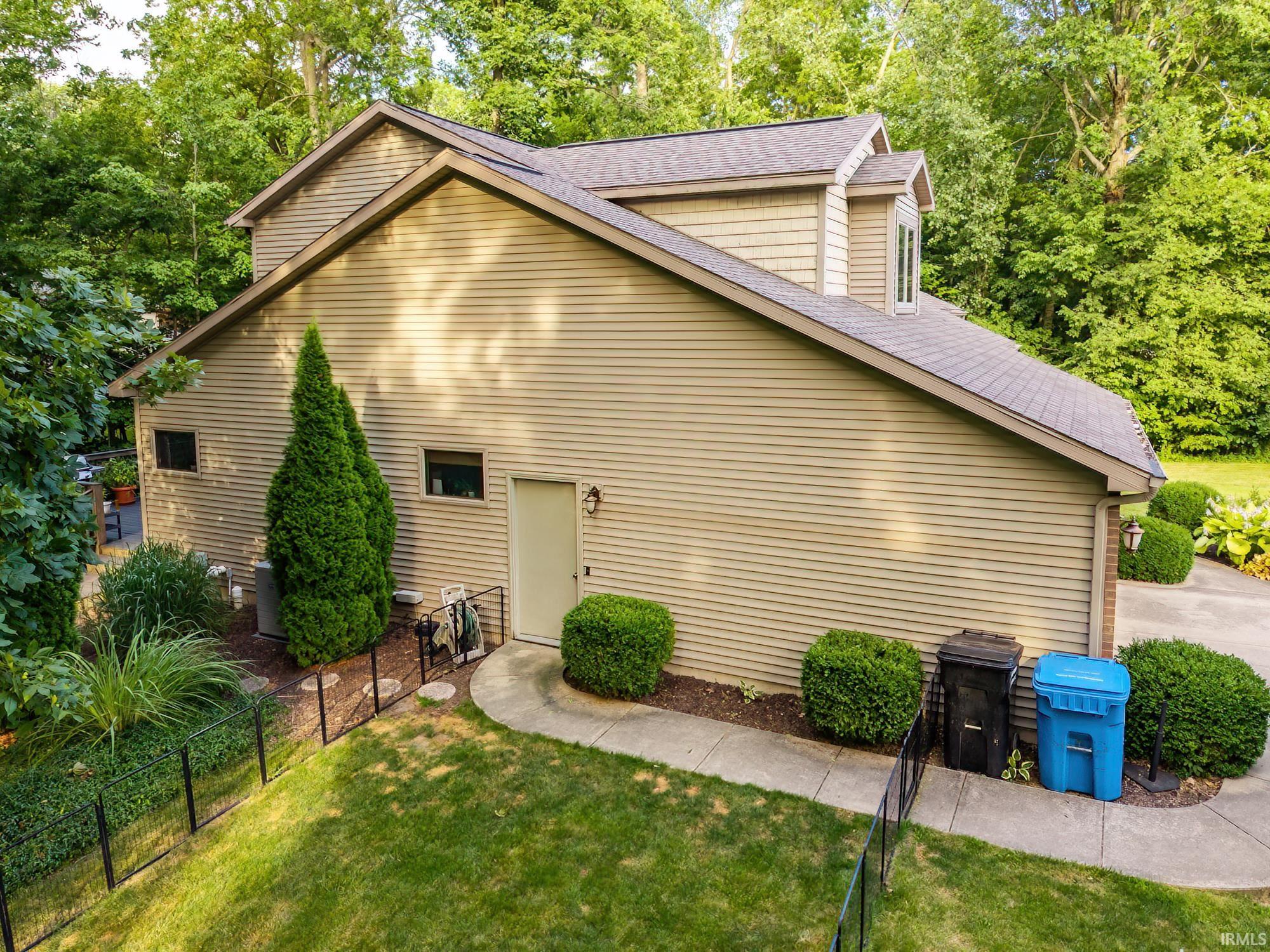 1325 E Greenbriar Drive
