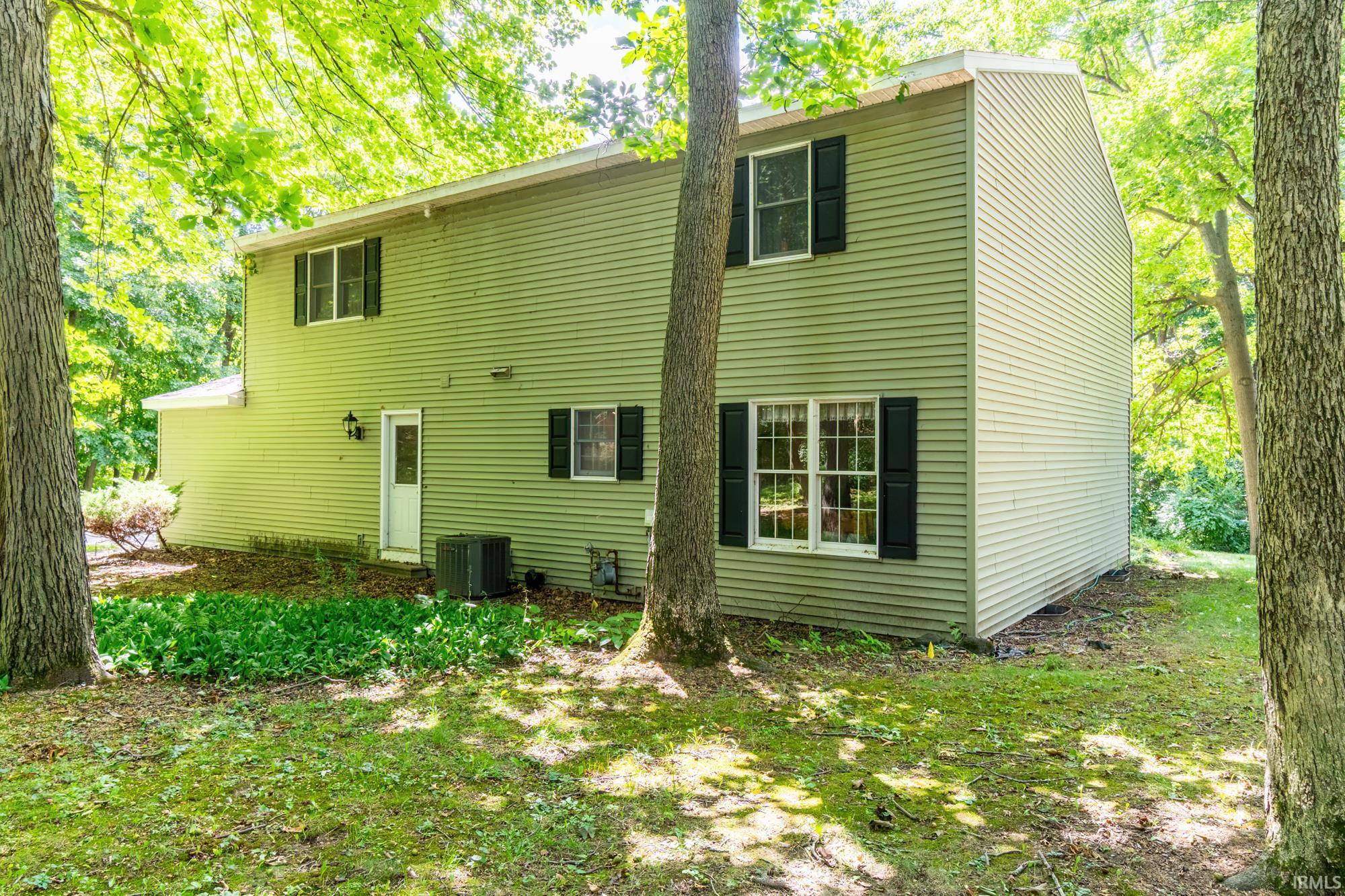 870 W Niblick Court