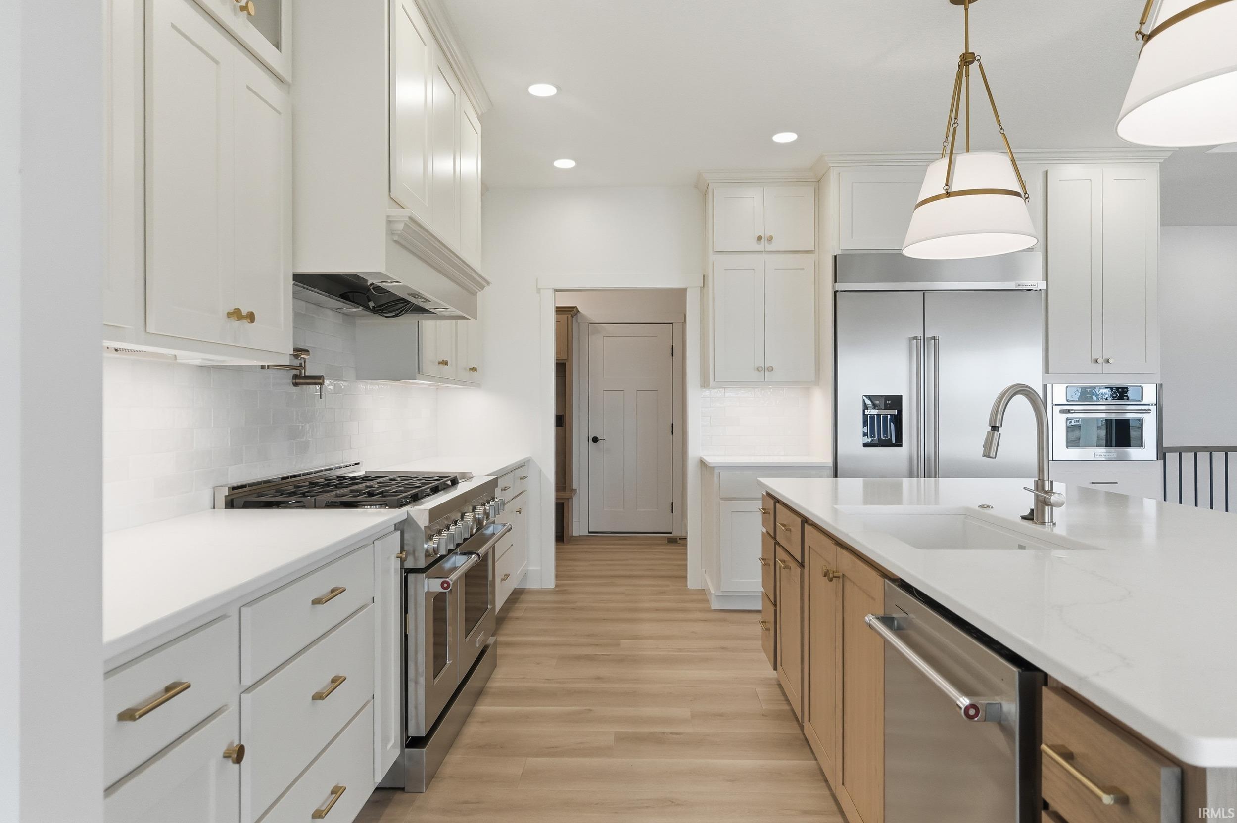 11256 Kola Crossover