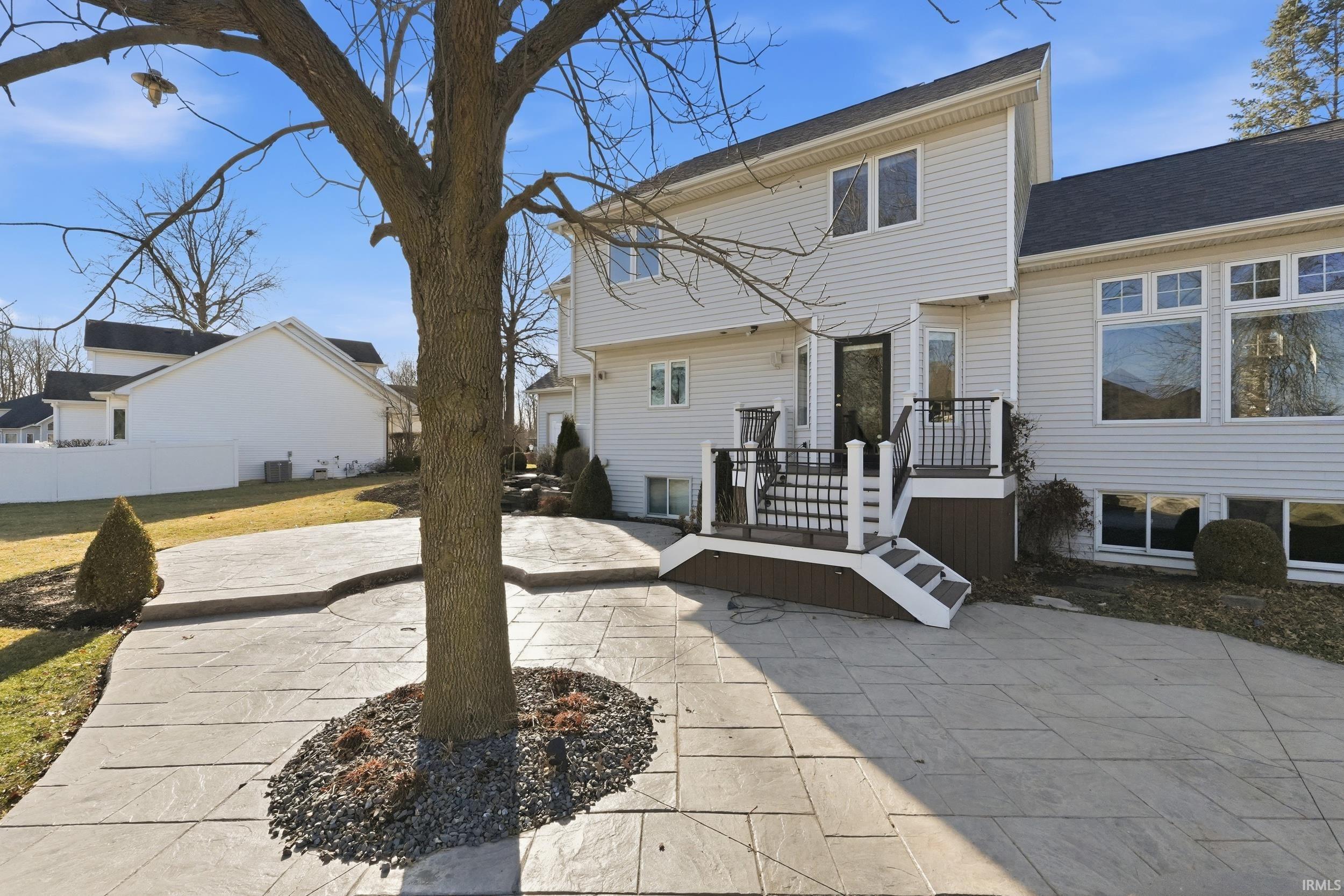 7232 Hawksnest Trail