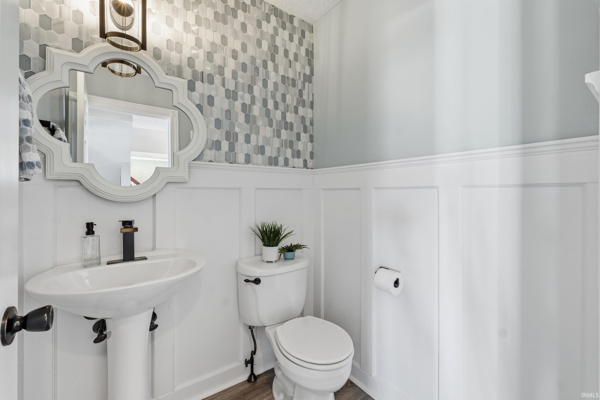 7232 Hawksnest Trail