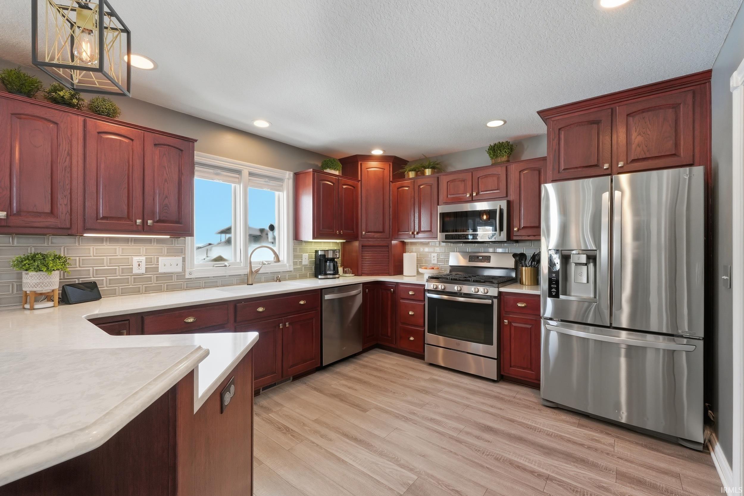 7232 Hawksnest Trail