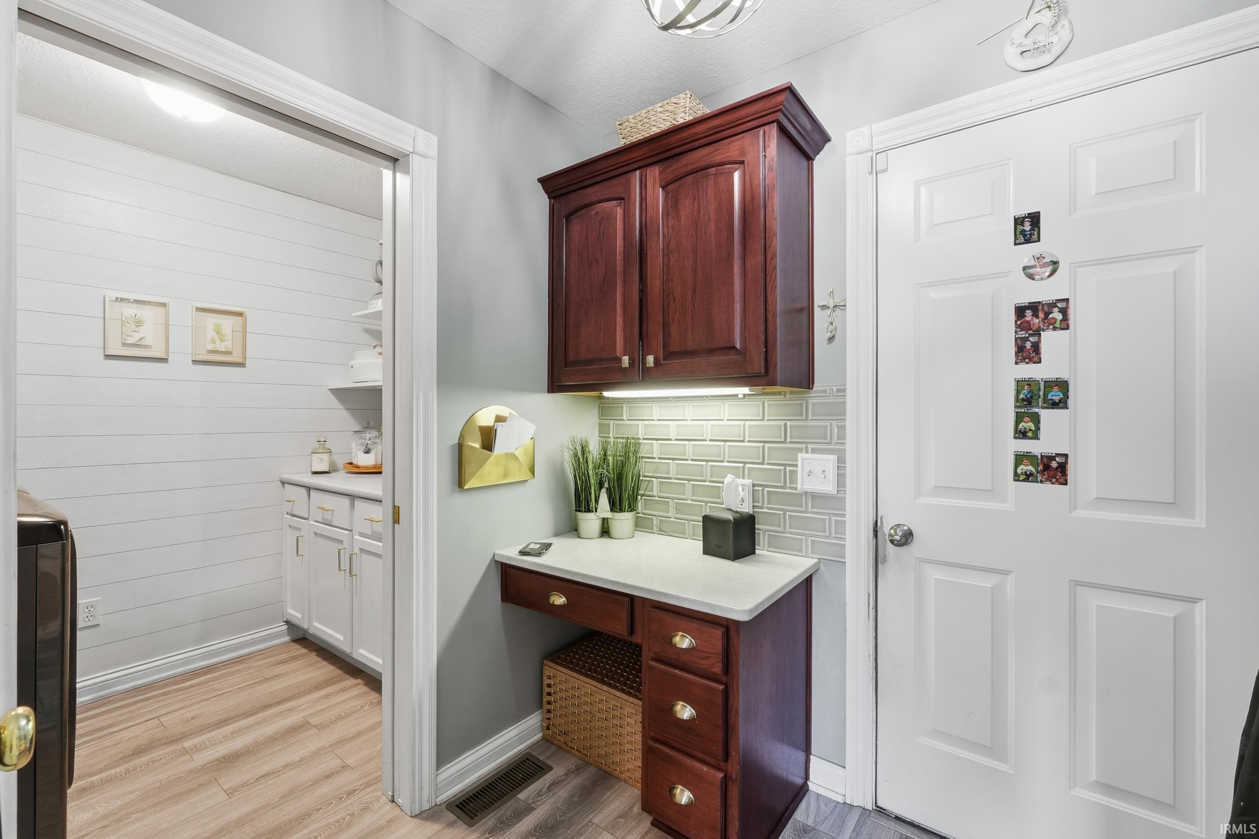 7232 Hawksnest Trail