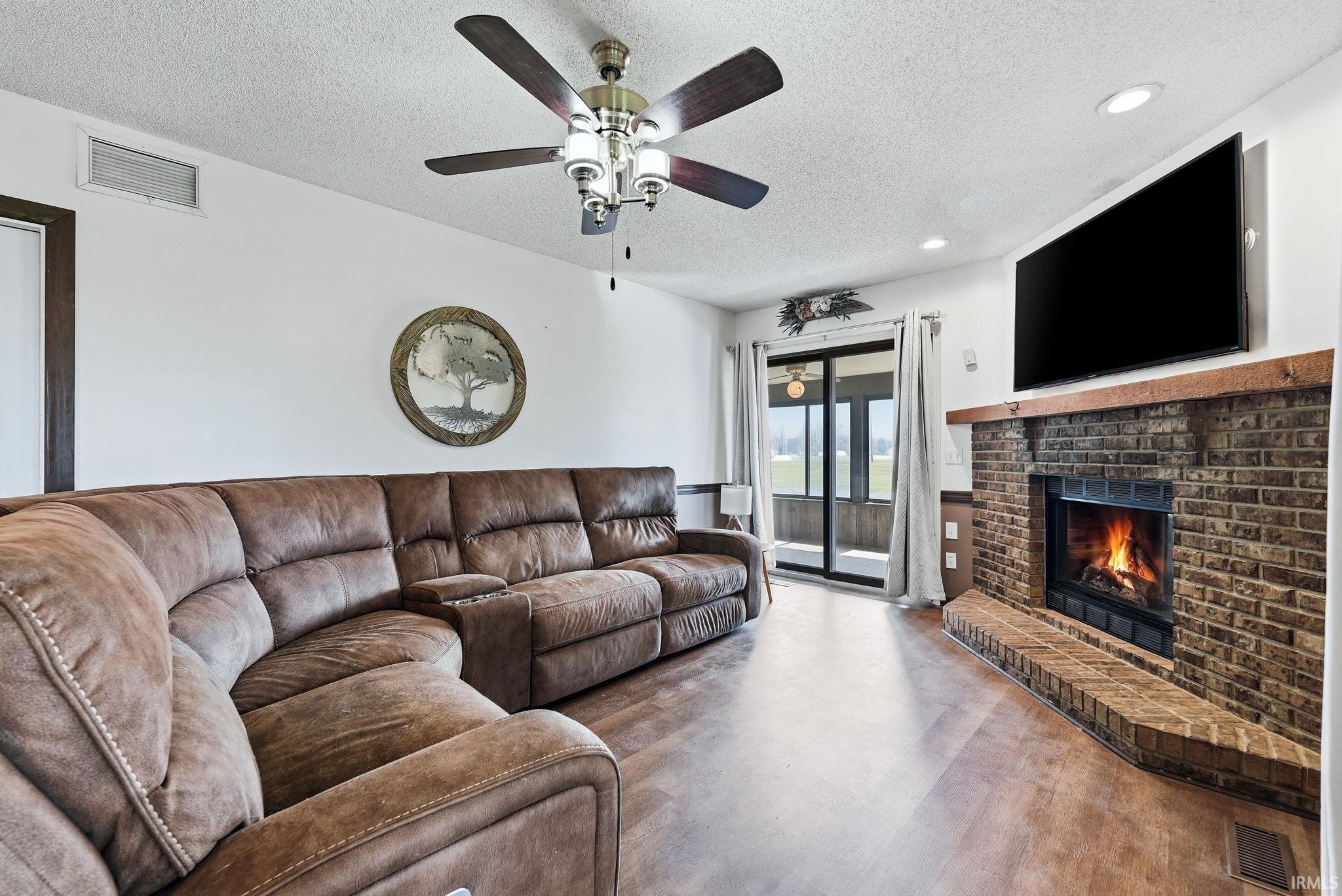 7266 N St Rd 1