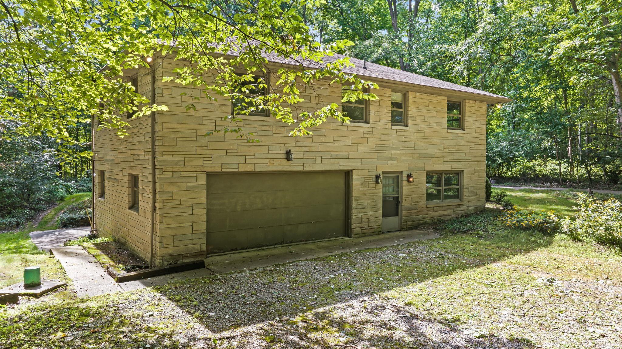 3409 Rosewood Drive