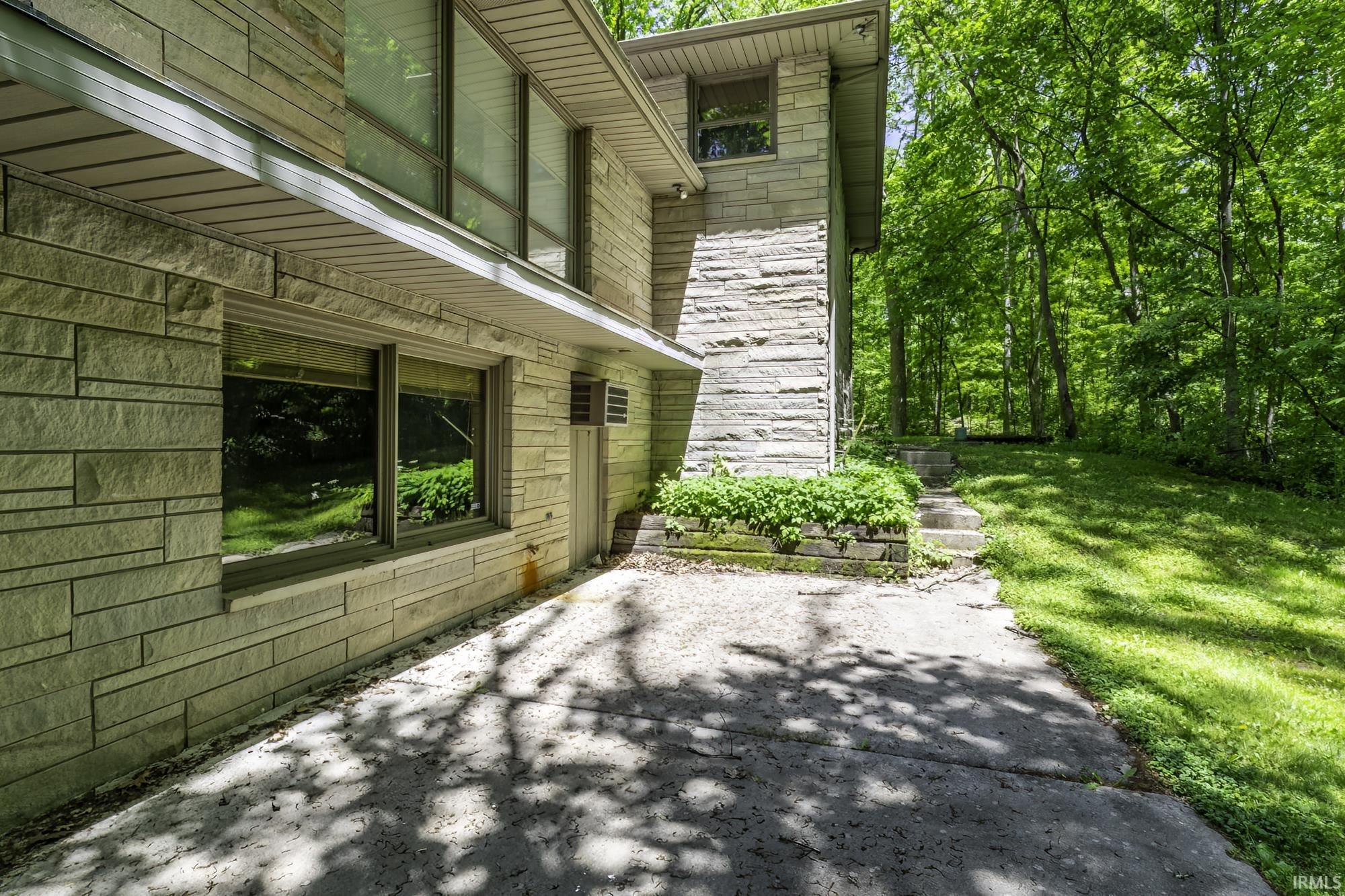 3409 Rosewood Drive