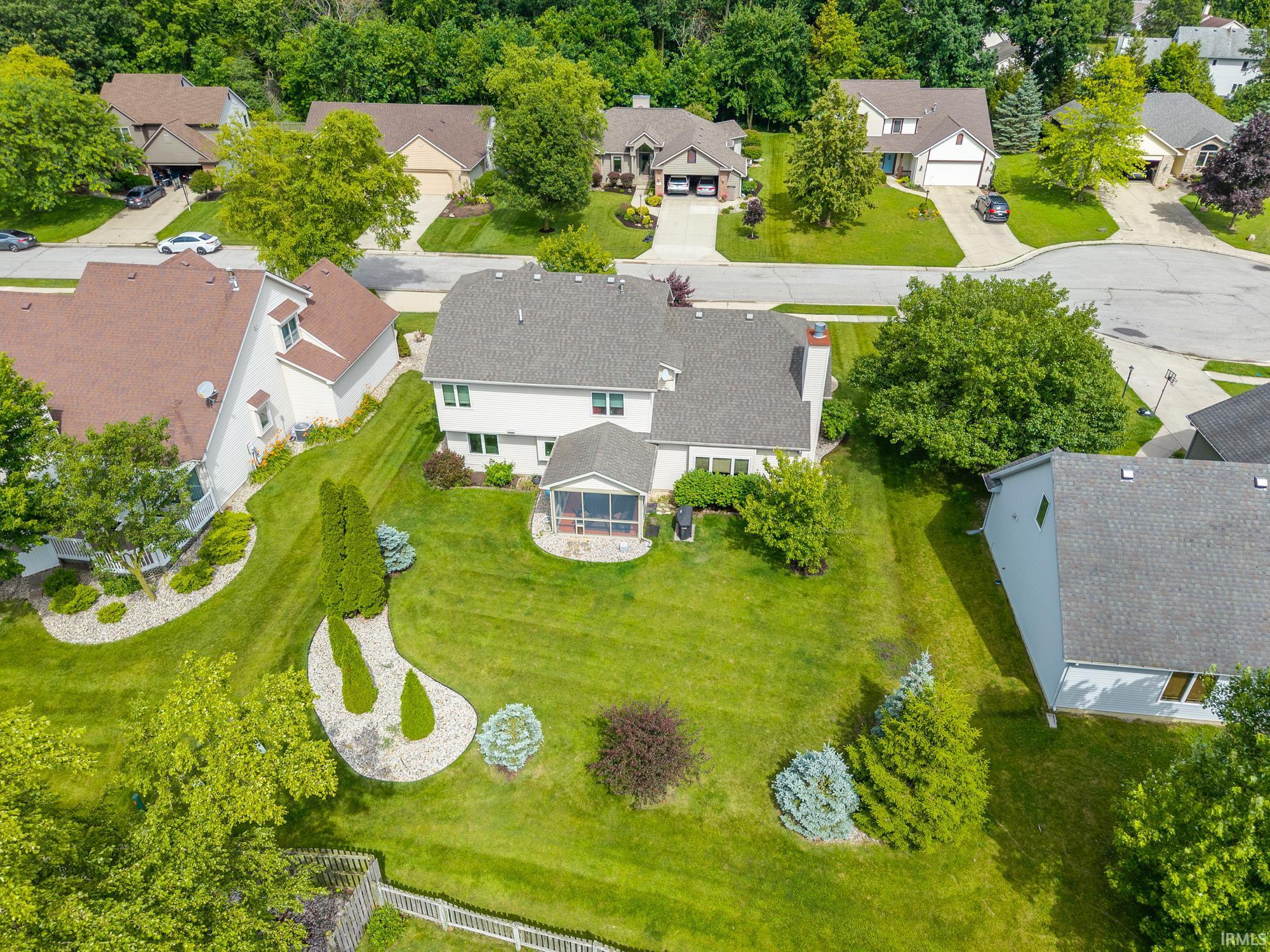 926 Deer Cliff Court