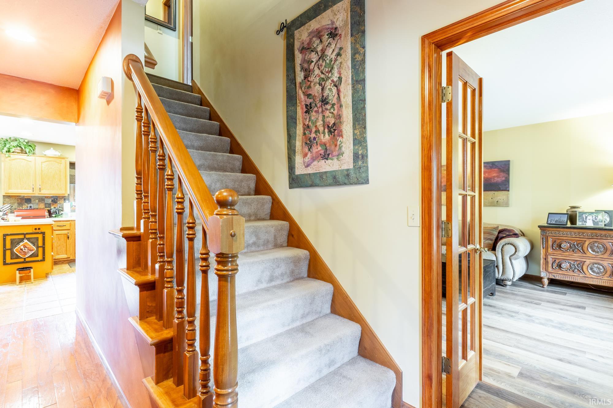 926 Deer Cliff Court