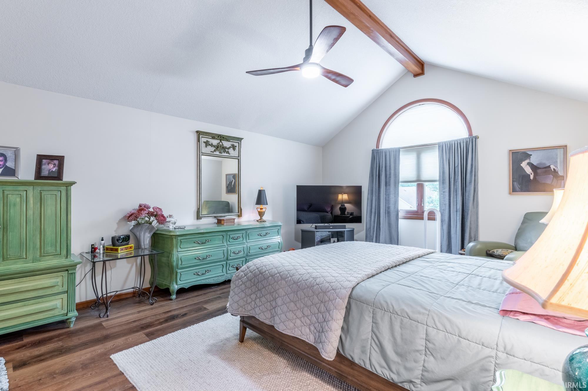 926 Deer Cliff Court