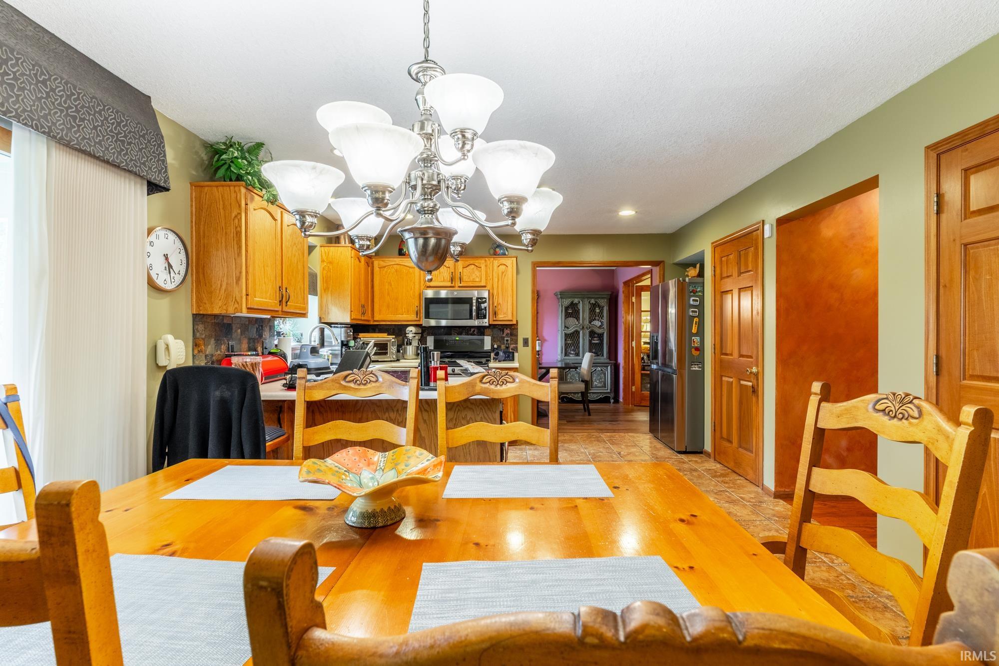 926 Deer Cliff Court
