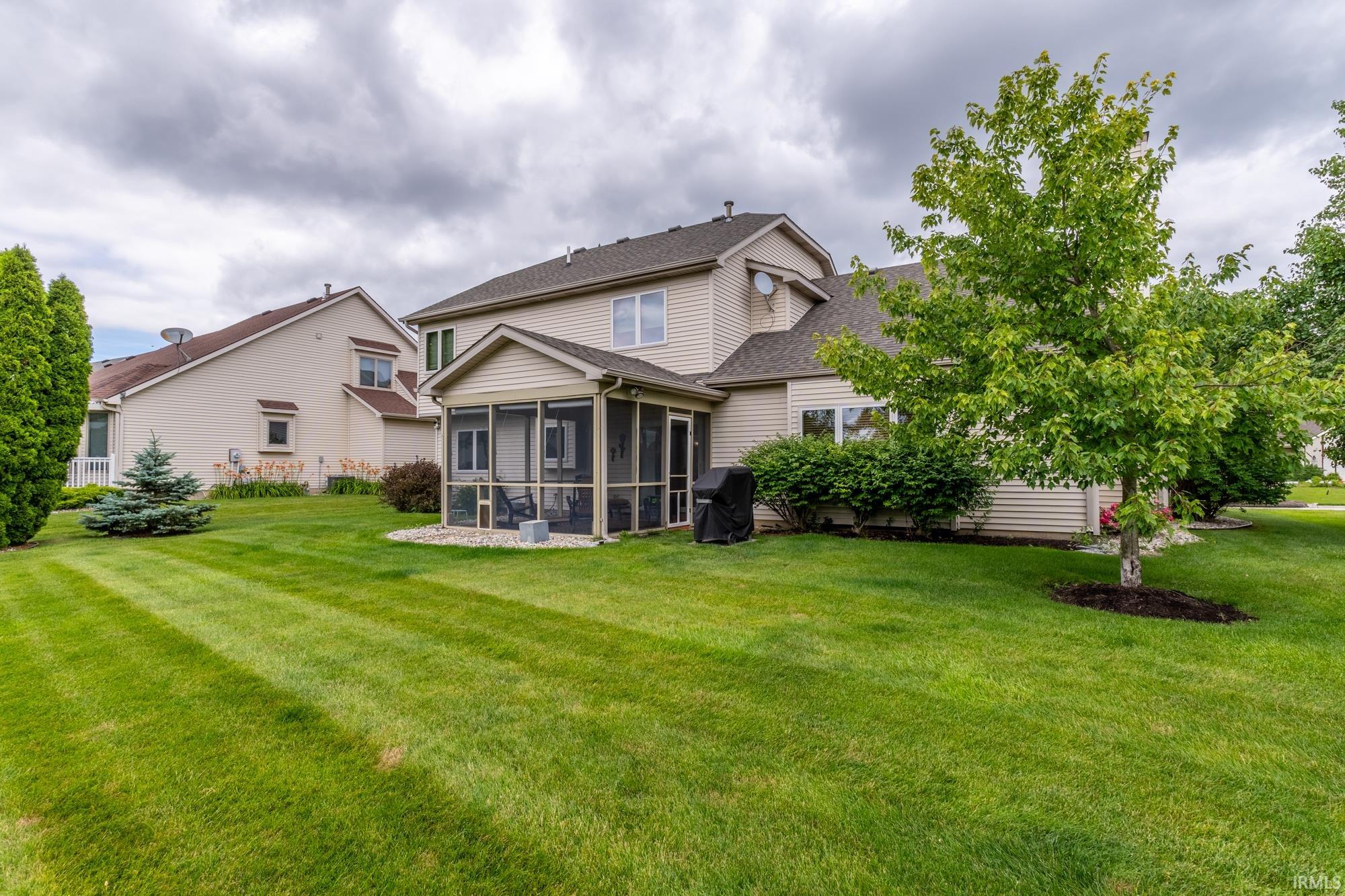 926 Deer Cliff Court