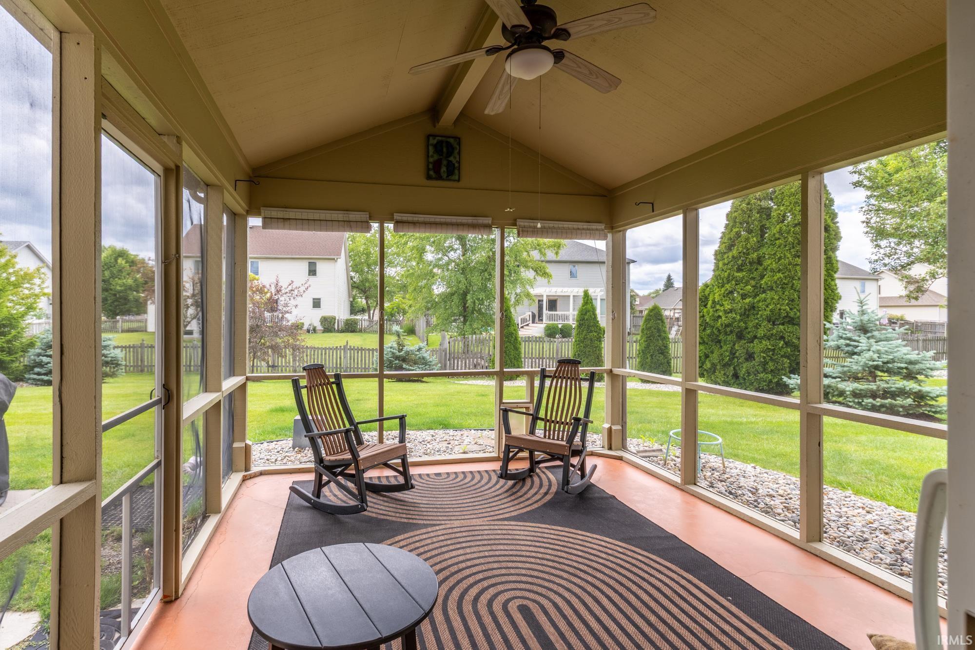 926 Deer Cliff Court