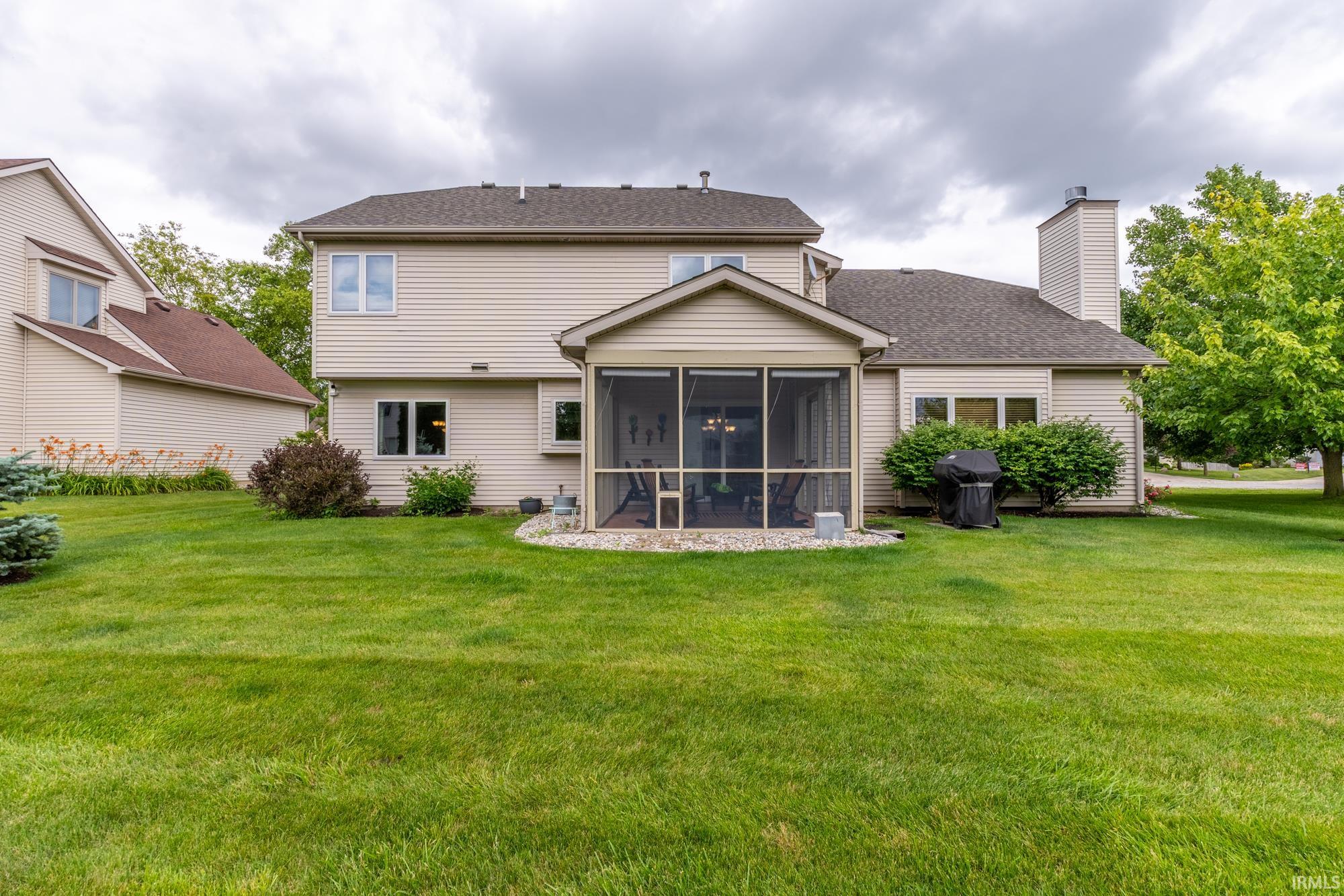 926 Deer Cliff Court