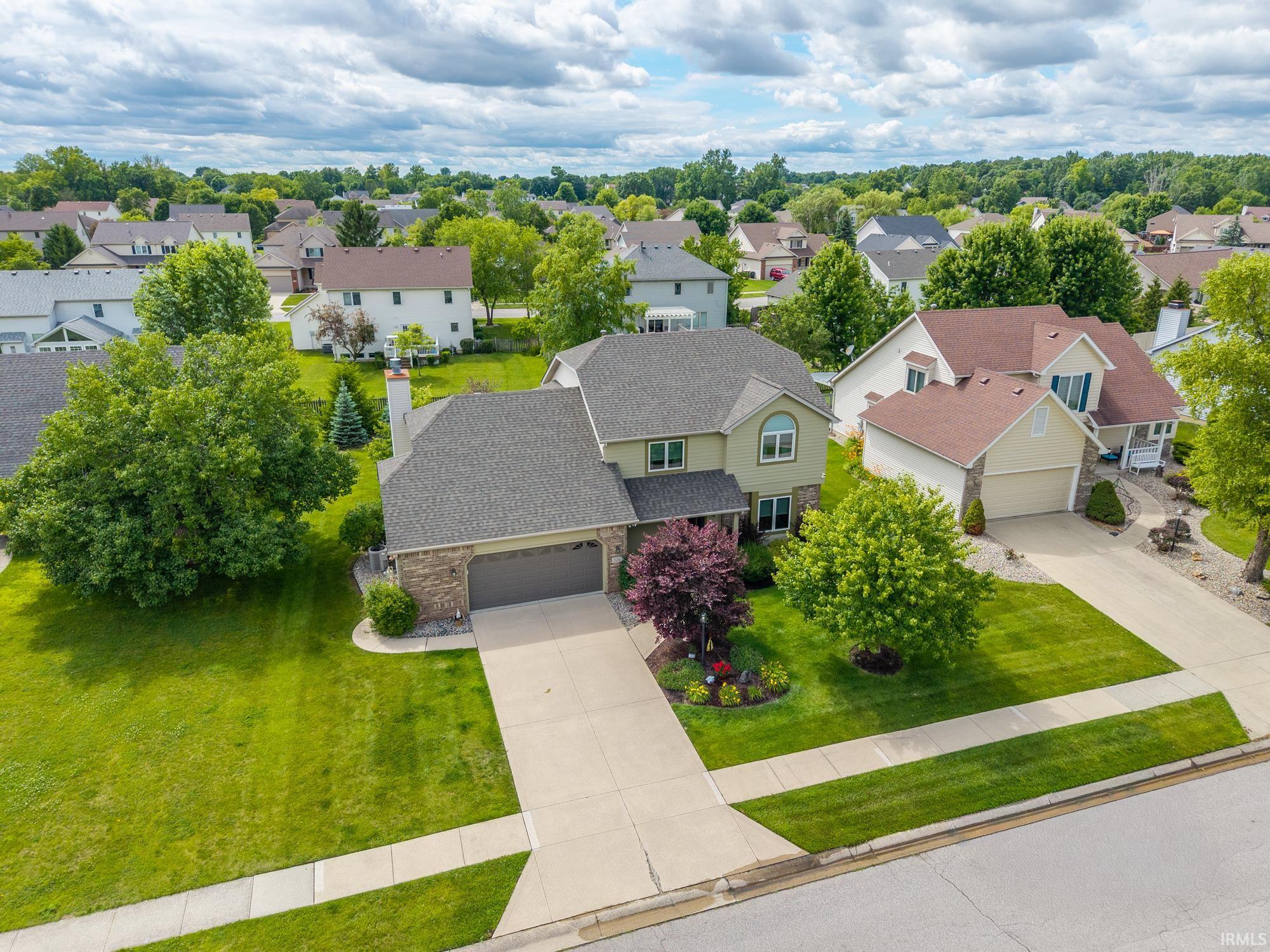 926 Deer Cliff Court