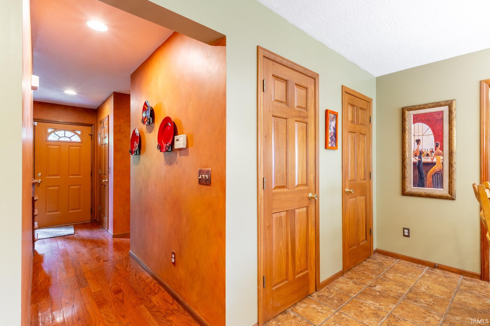 926 Deer Cliff Court