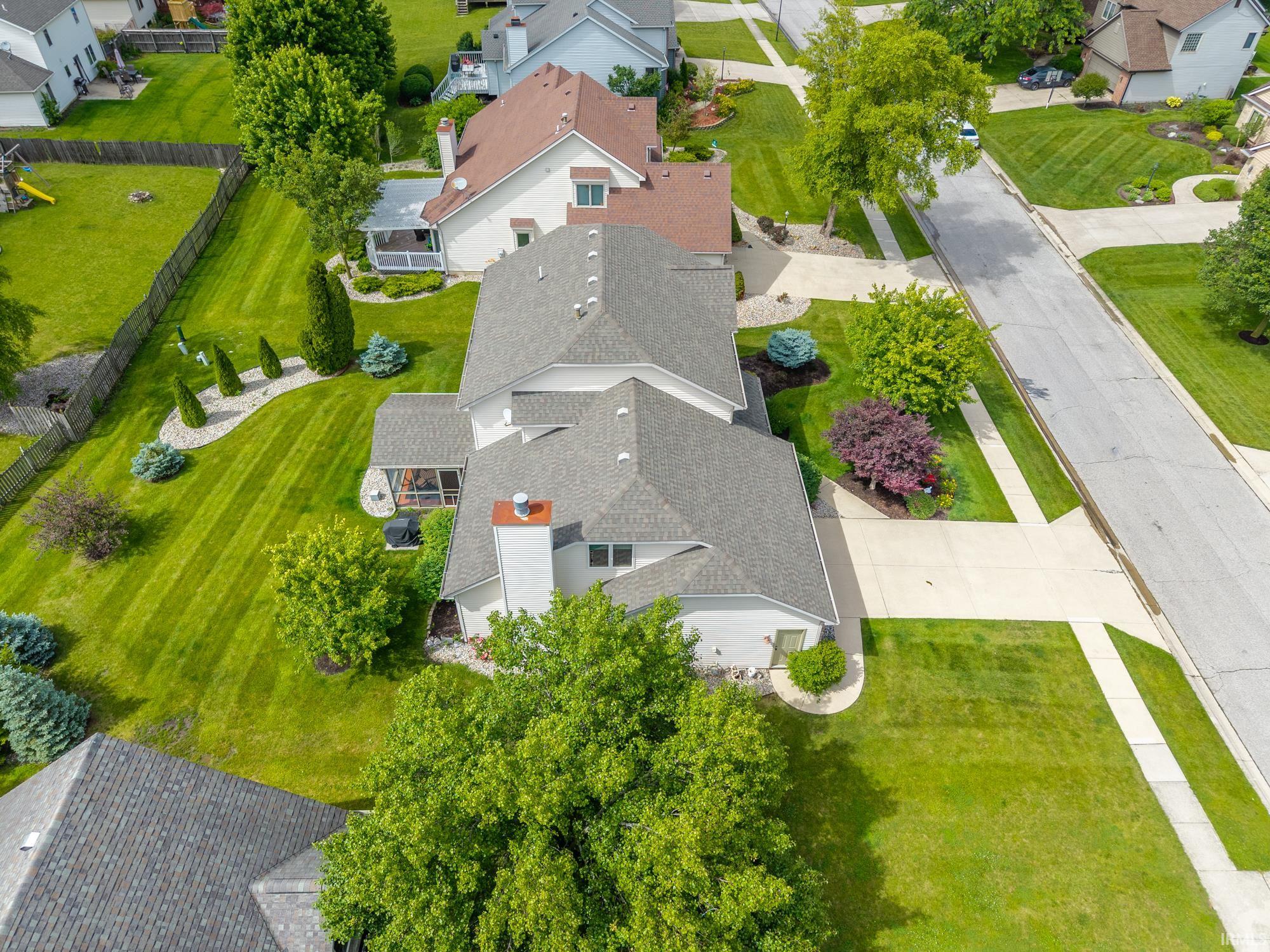 926 Deer Cliff Court