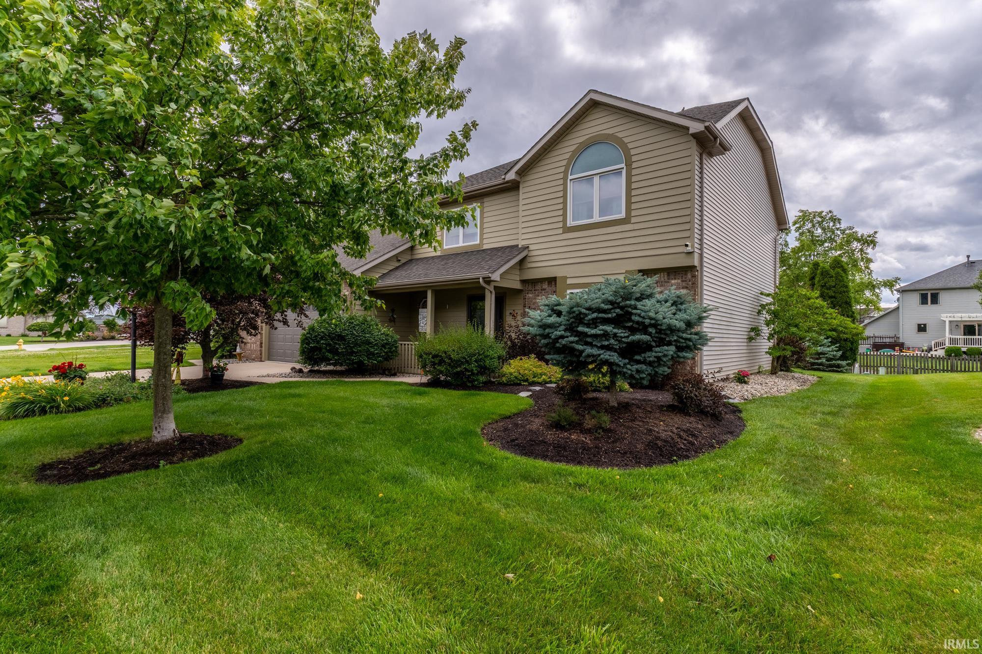 926 Deer Cliff Court